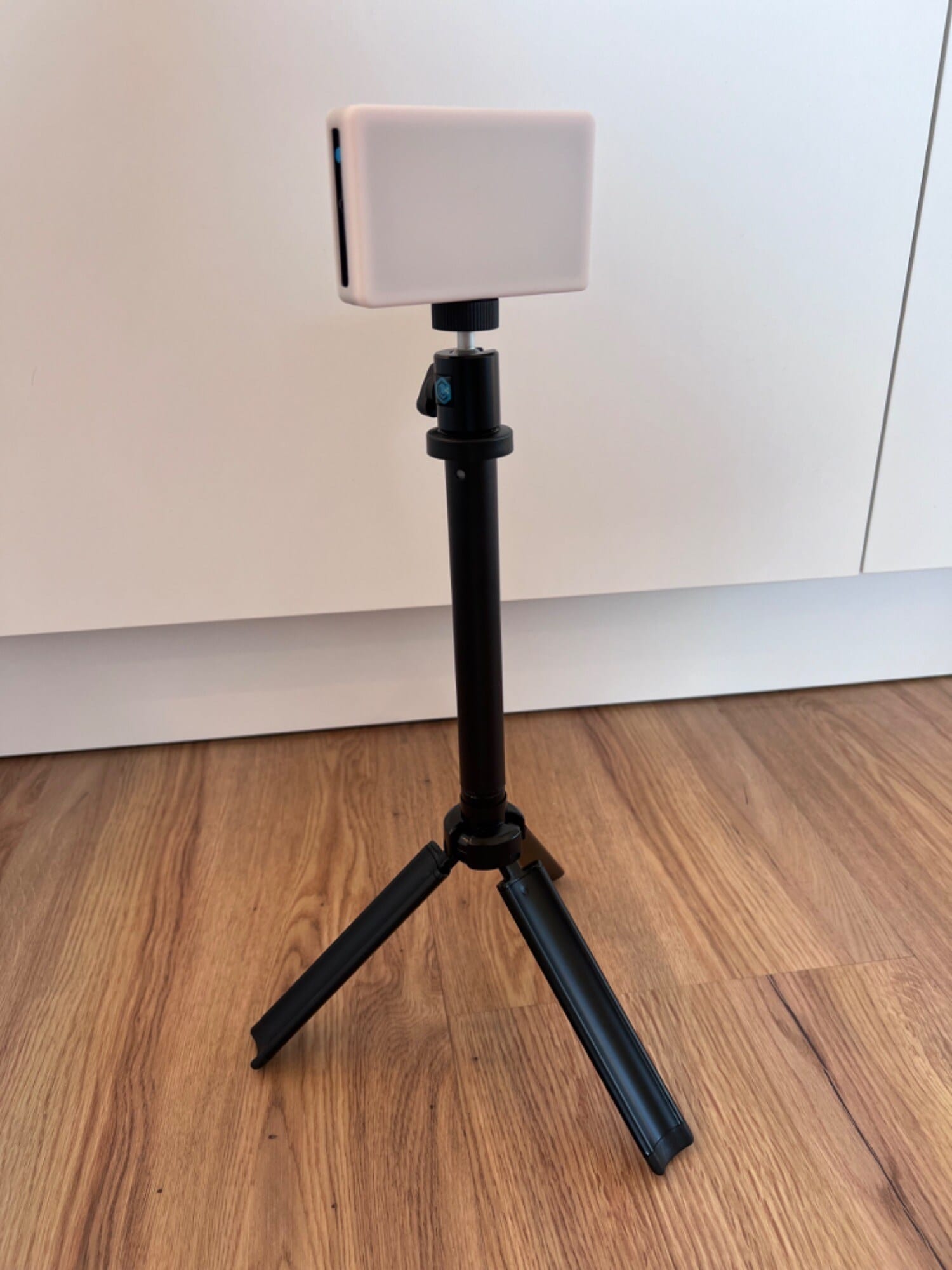 Produktbild Lume Cube Desktop Light Stand (Metall)