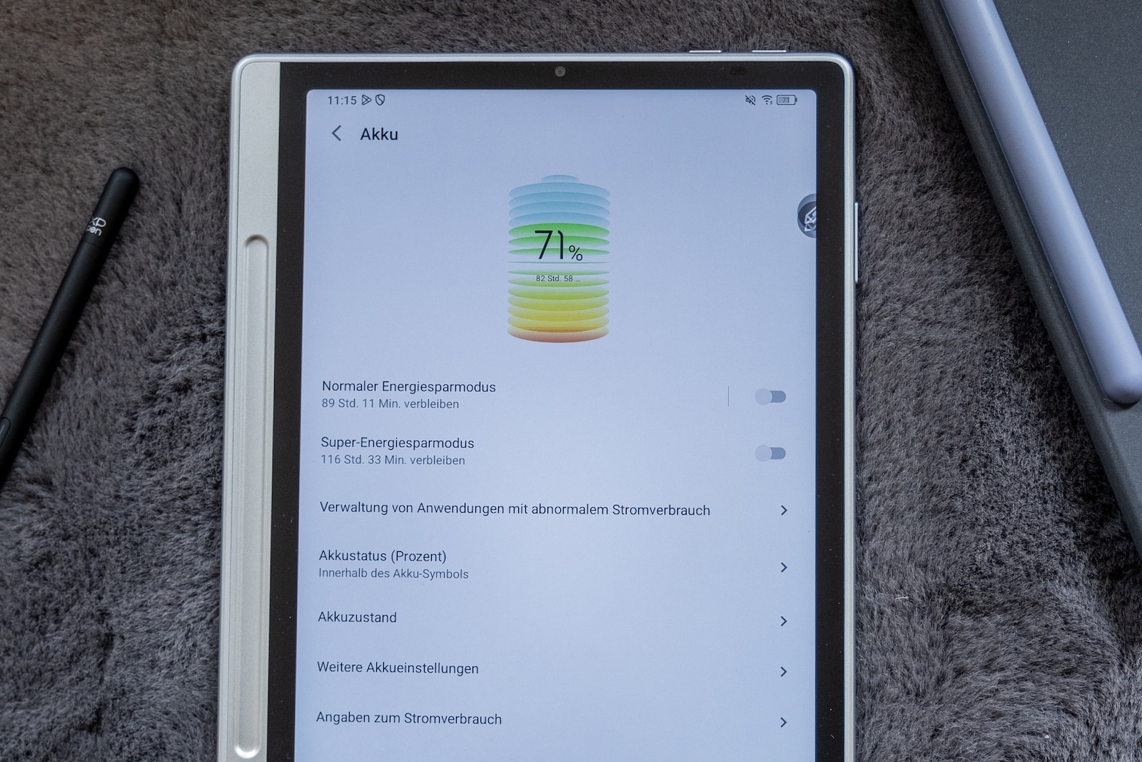 Mit dem Energiesparmodus lässt sich bei der Akkulaufzeit noch einiges herausholen.