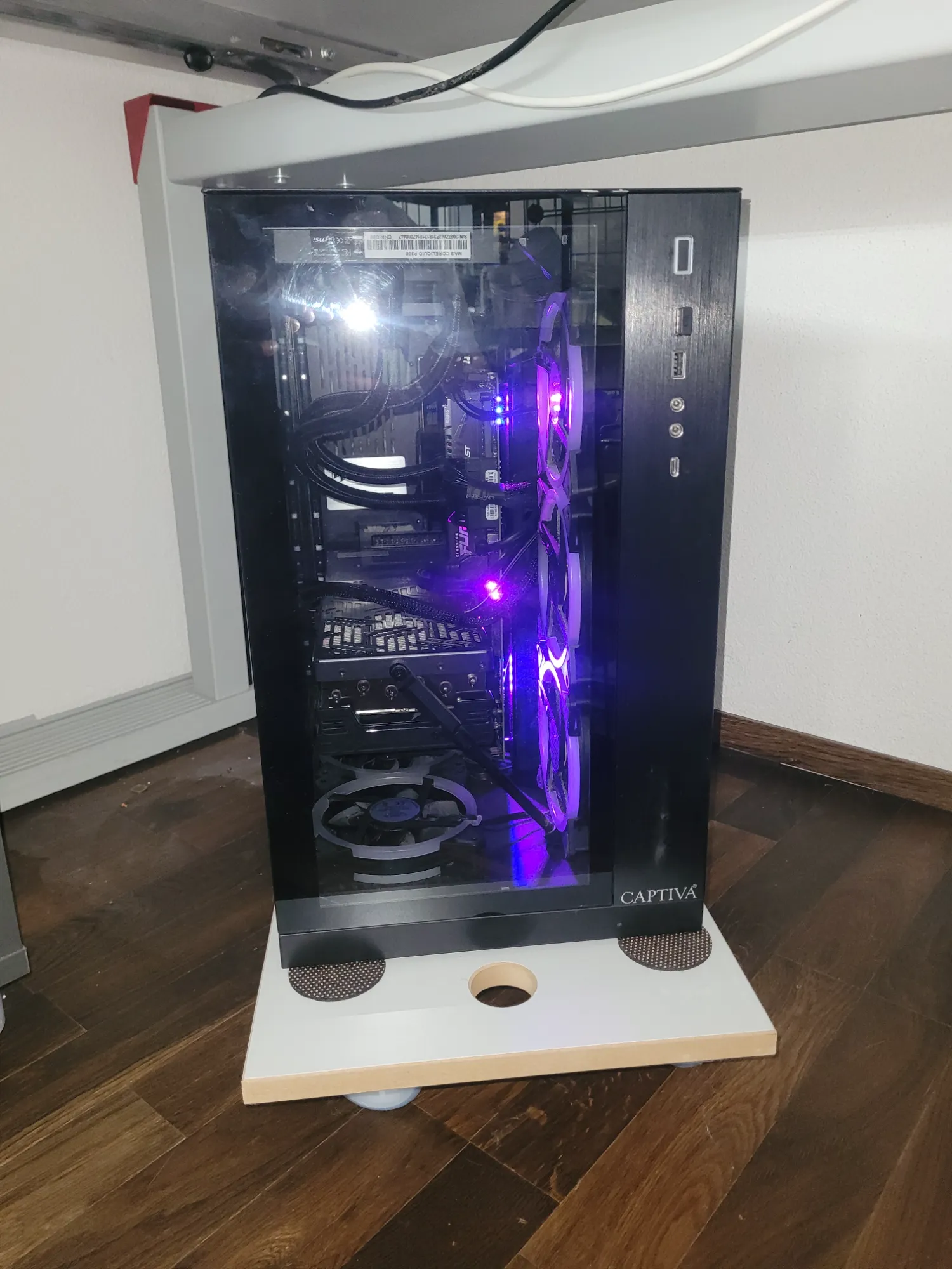 Image du produit Captiva I71-181 (Intel Core i7-13700KF, 64 Go, 2000 Go, GeForce RTX 4090)