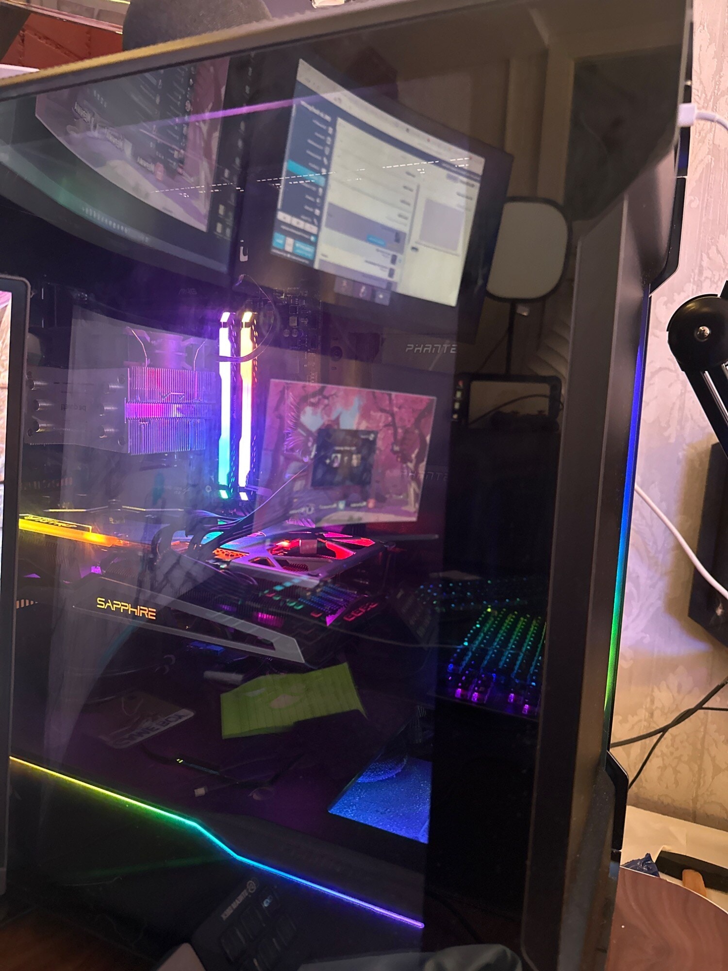 Produktbild Sapphire Nitro+ AMD Radeon RX 6900 XT SE (16 GB)
