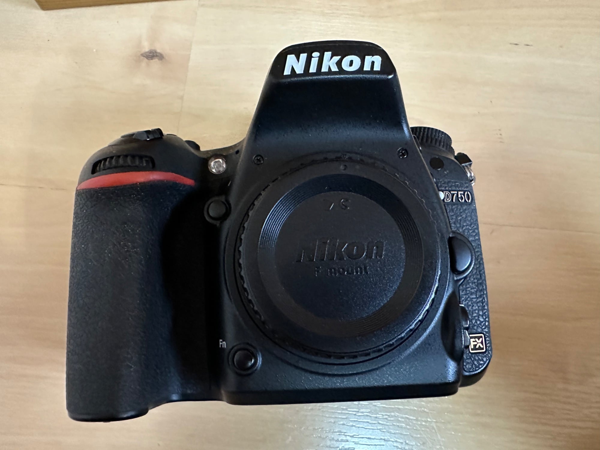 Produktbild Nikon D750 Body (24.30 Mpx, Vollformat)