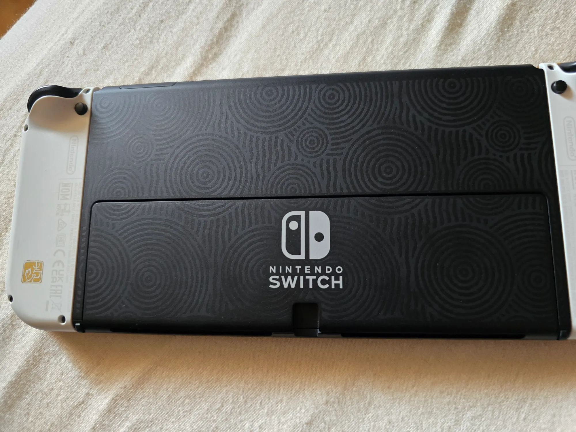 Immagine prodotto Nintendo Switch OLED - Edizione The Legend of Zelda: Tears of the Kingdom