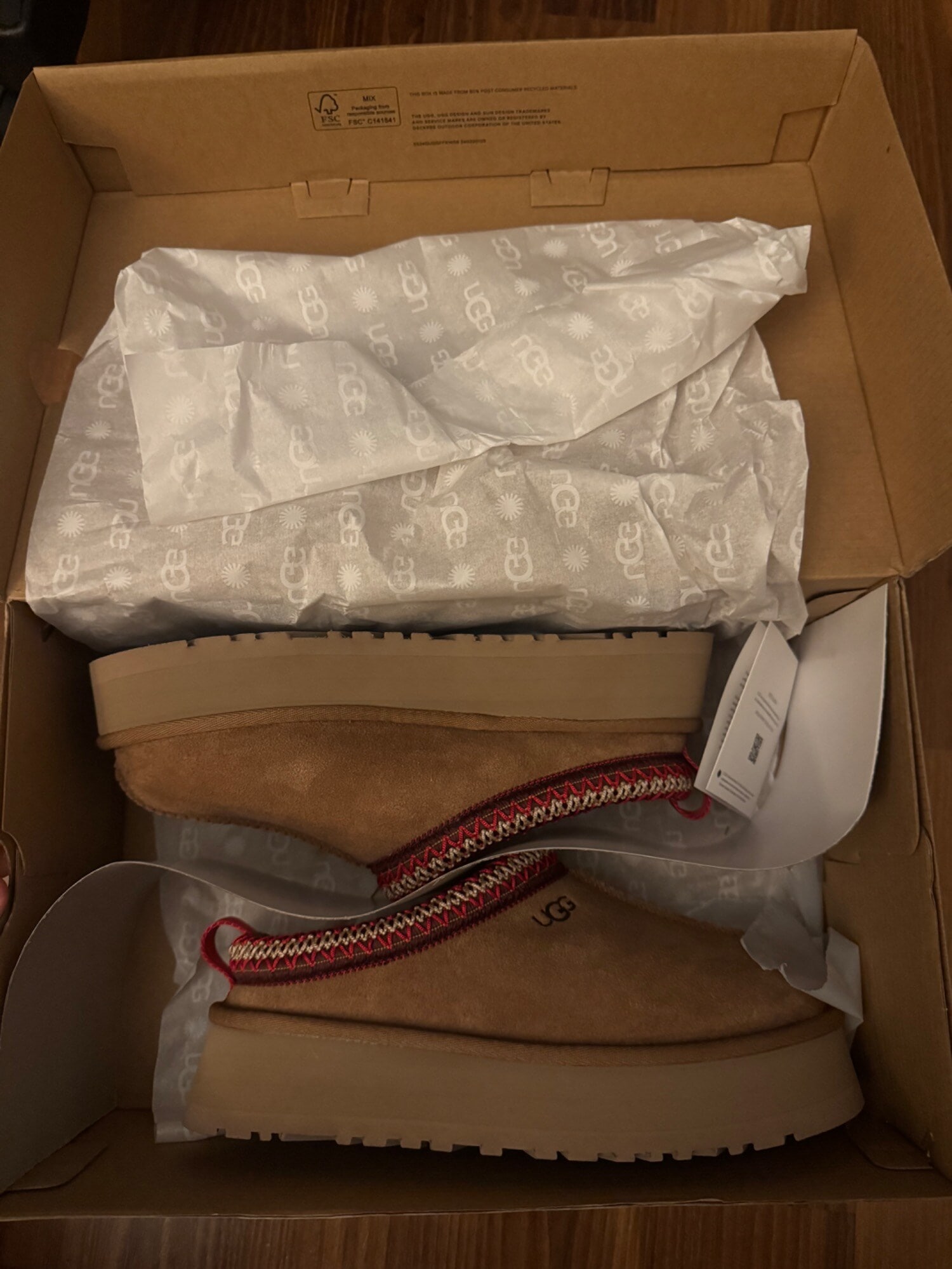 Actual product image Ugg Tazz (38)