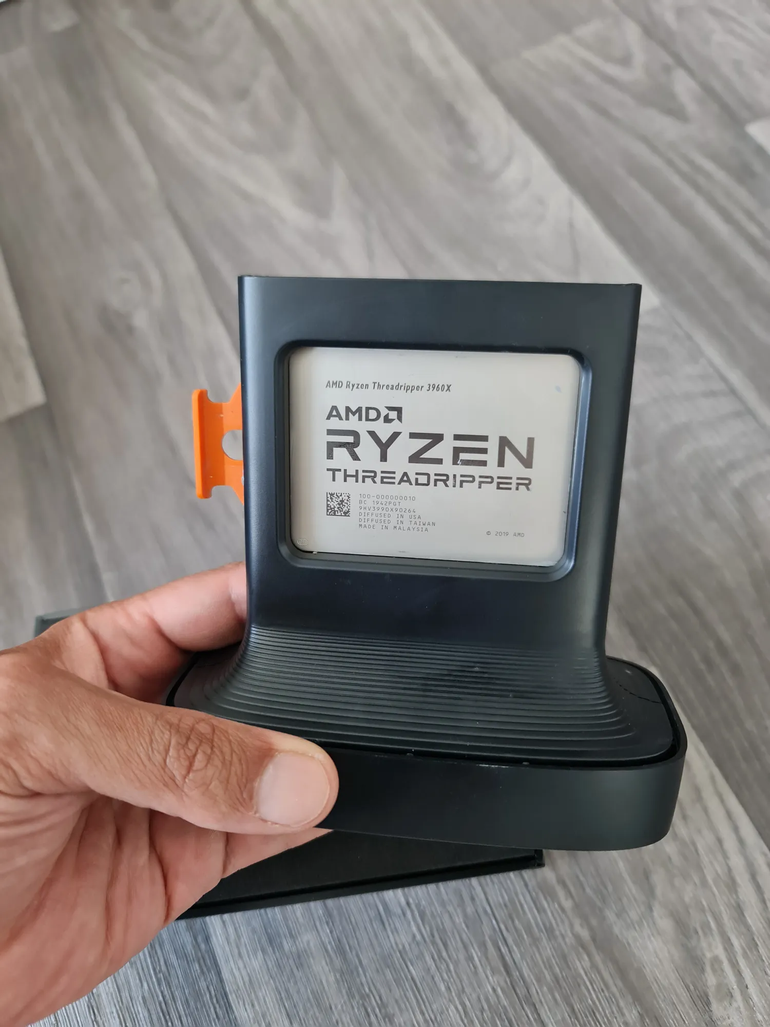 Immagine prodotto AMD Ryzen Threadripper 3960X (TRX4, 3.80 GHz, 24 -Core)