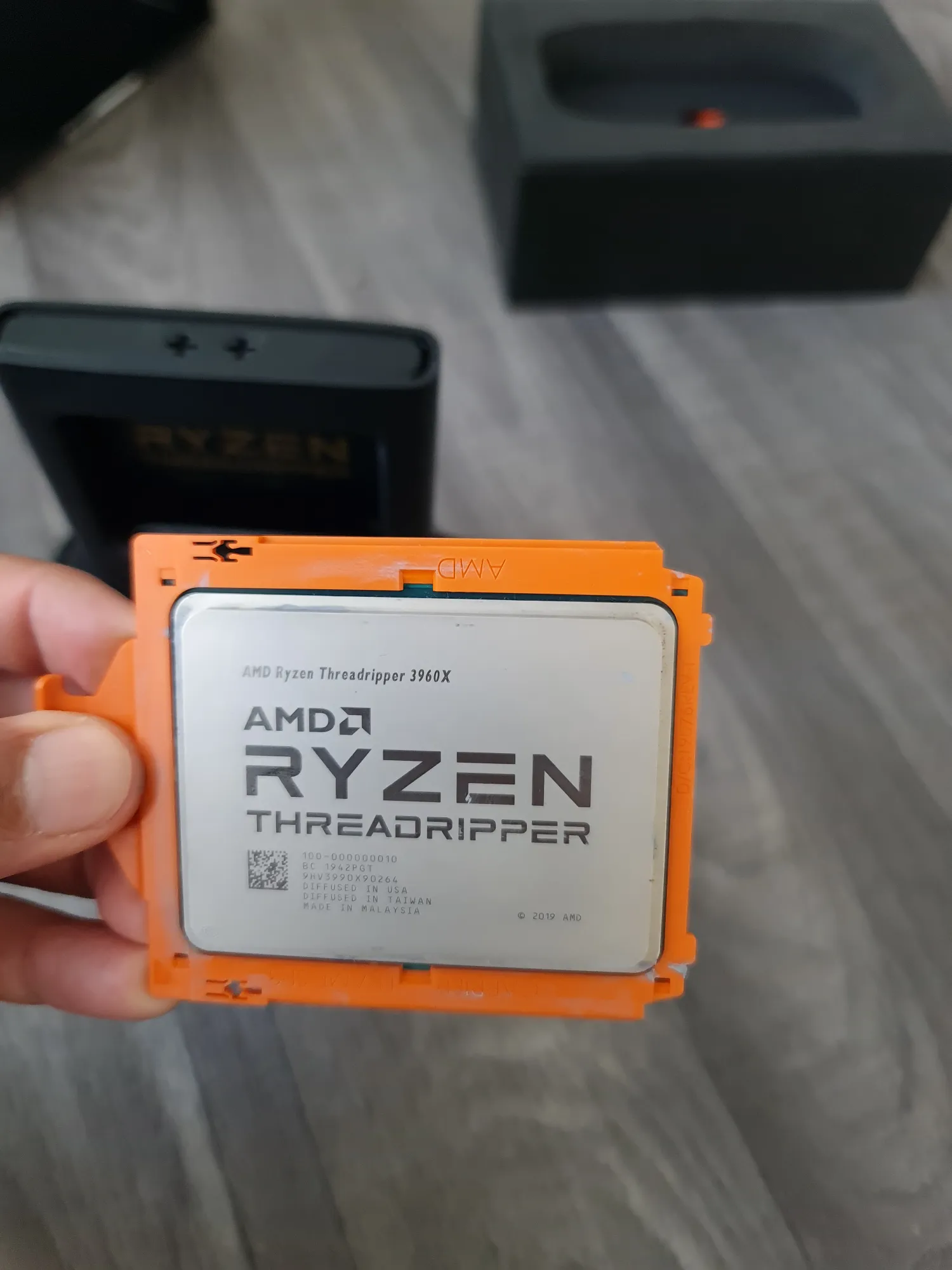Immagine prodotto AMD Ryzen Threadripper 3960X (TRX4, 3.80 GHz, 24 -Core)
