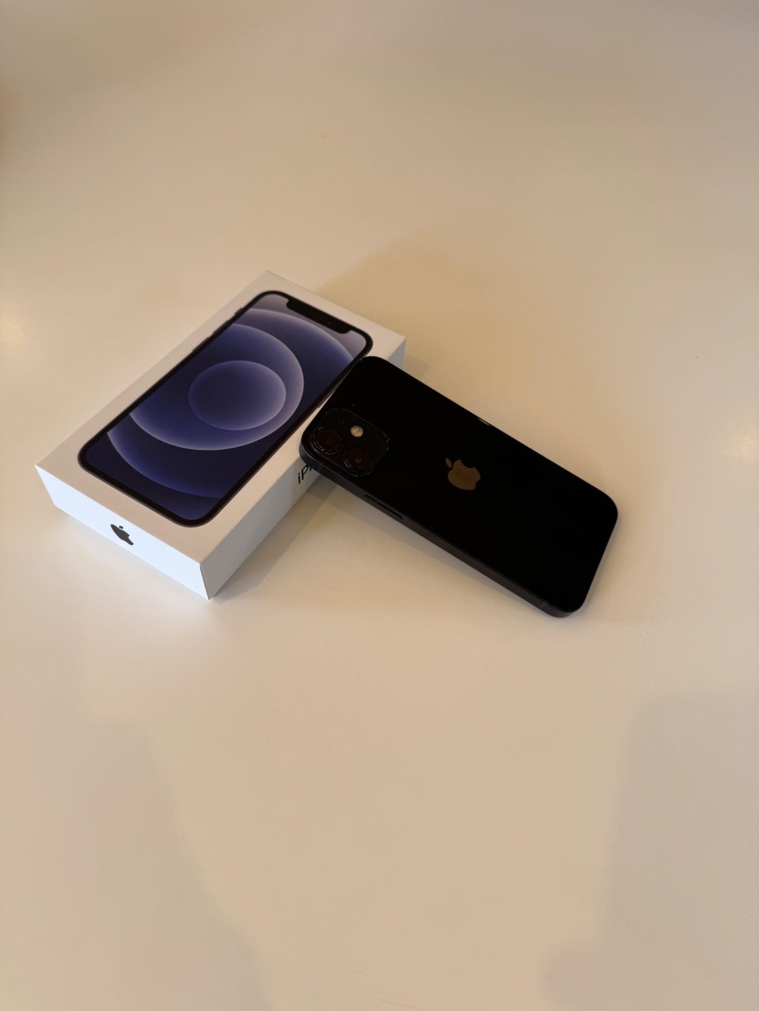 Actual product image Apple iPhone 12 mini (128 GB, Black, 5.40", SIM + eSIM, 12 Mpx, 5G)