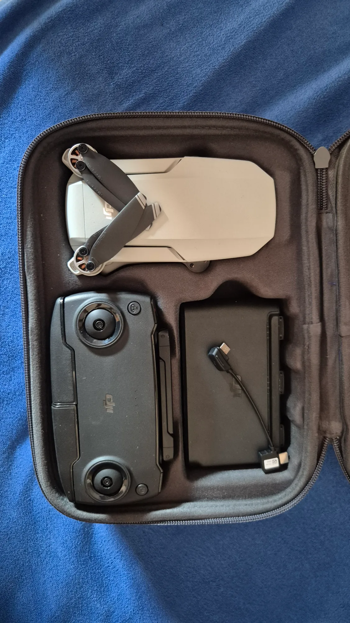 Produktbild DJI Mavic Mini Fly More Combo (30 min, 249 g, 12 Mpx)
