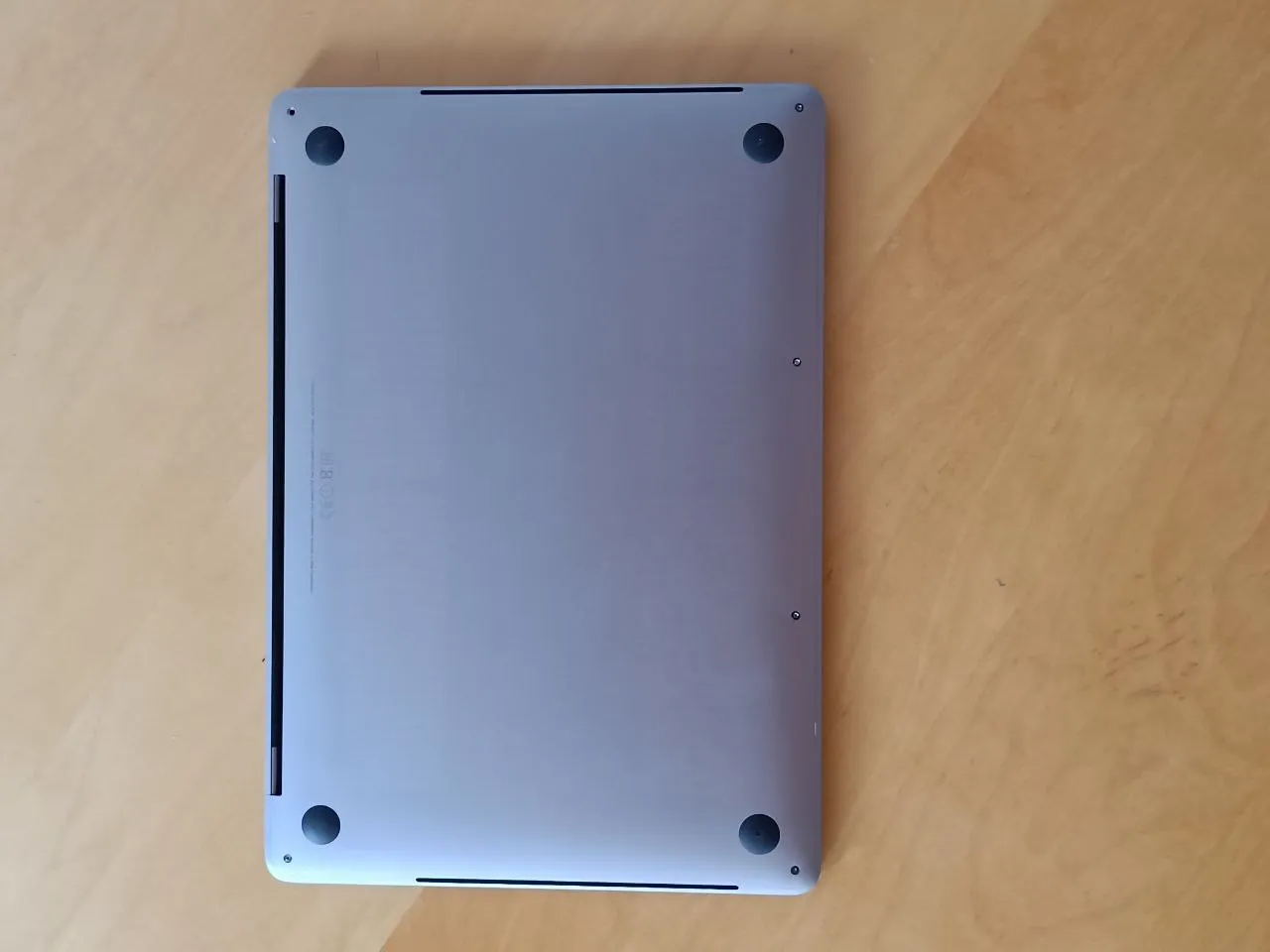 Produktbild Apple MacBook Pro Space Gray (13.30", 8 GB, 256 GB, CH)