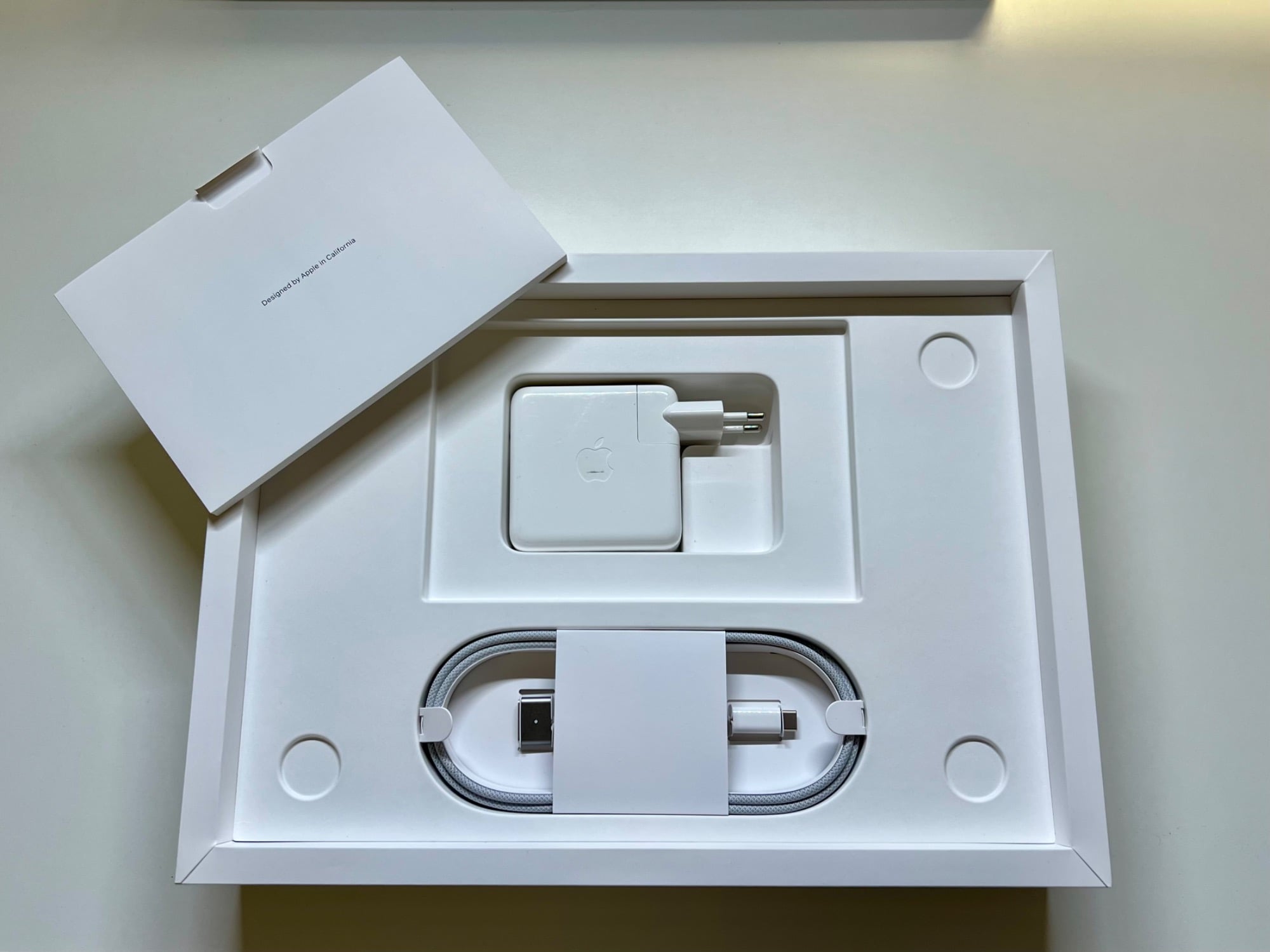 Produktbild Apple MacBook Pro – 2023 (14", M2 Pro, 16 GB, 512 GB, CH)