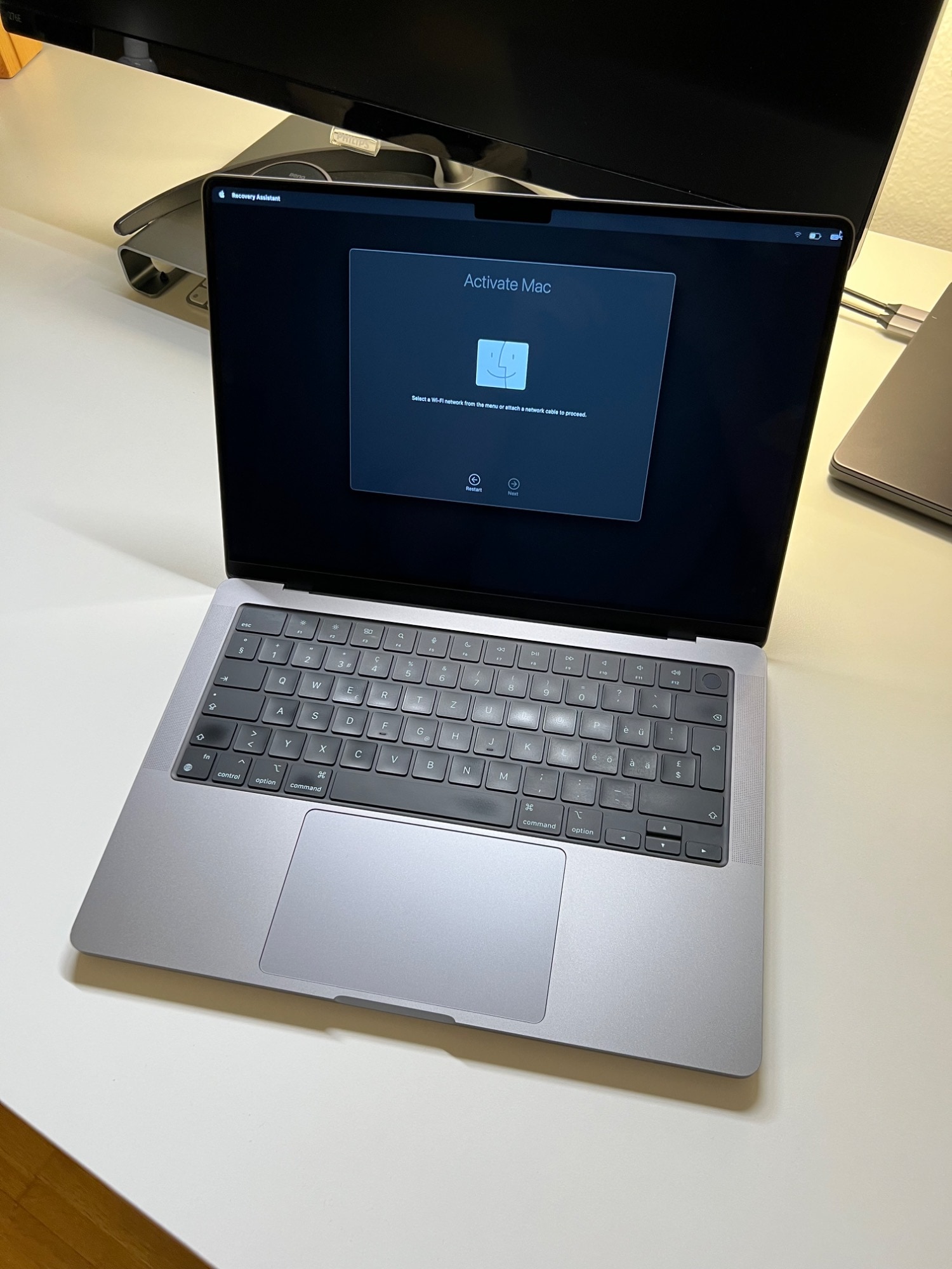 Produktbild Apple MacBook Pro – 2023 (14", M2 Pro, 16 GB, 512 GB, CH)