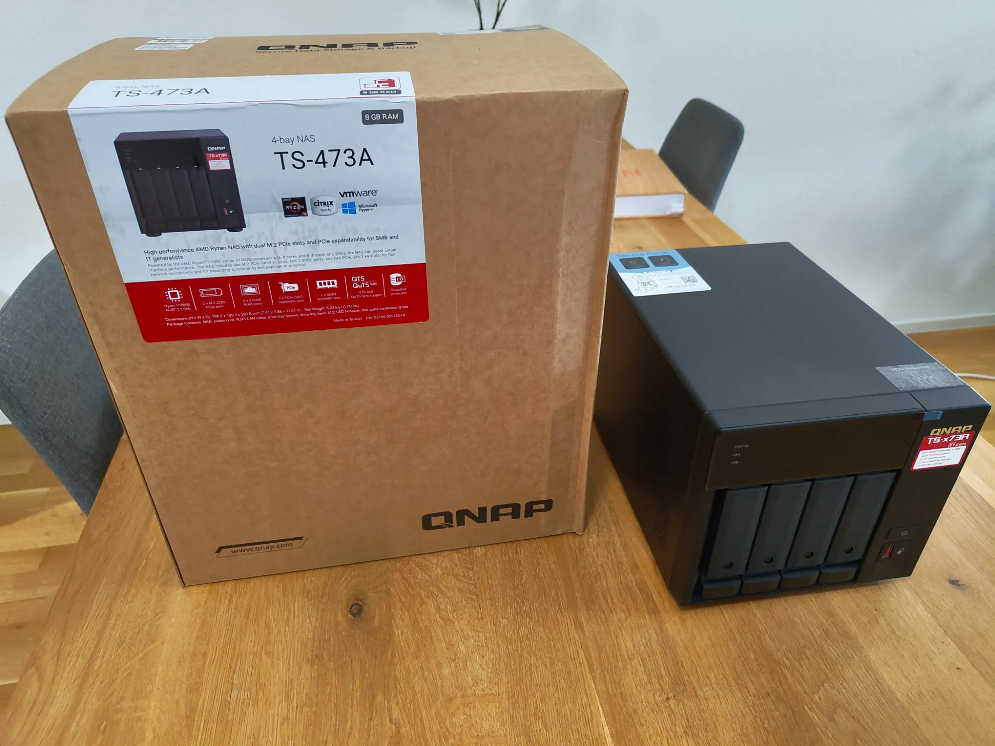 Produktbild QNAP TS-473A-8G (0 TB)