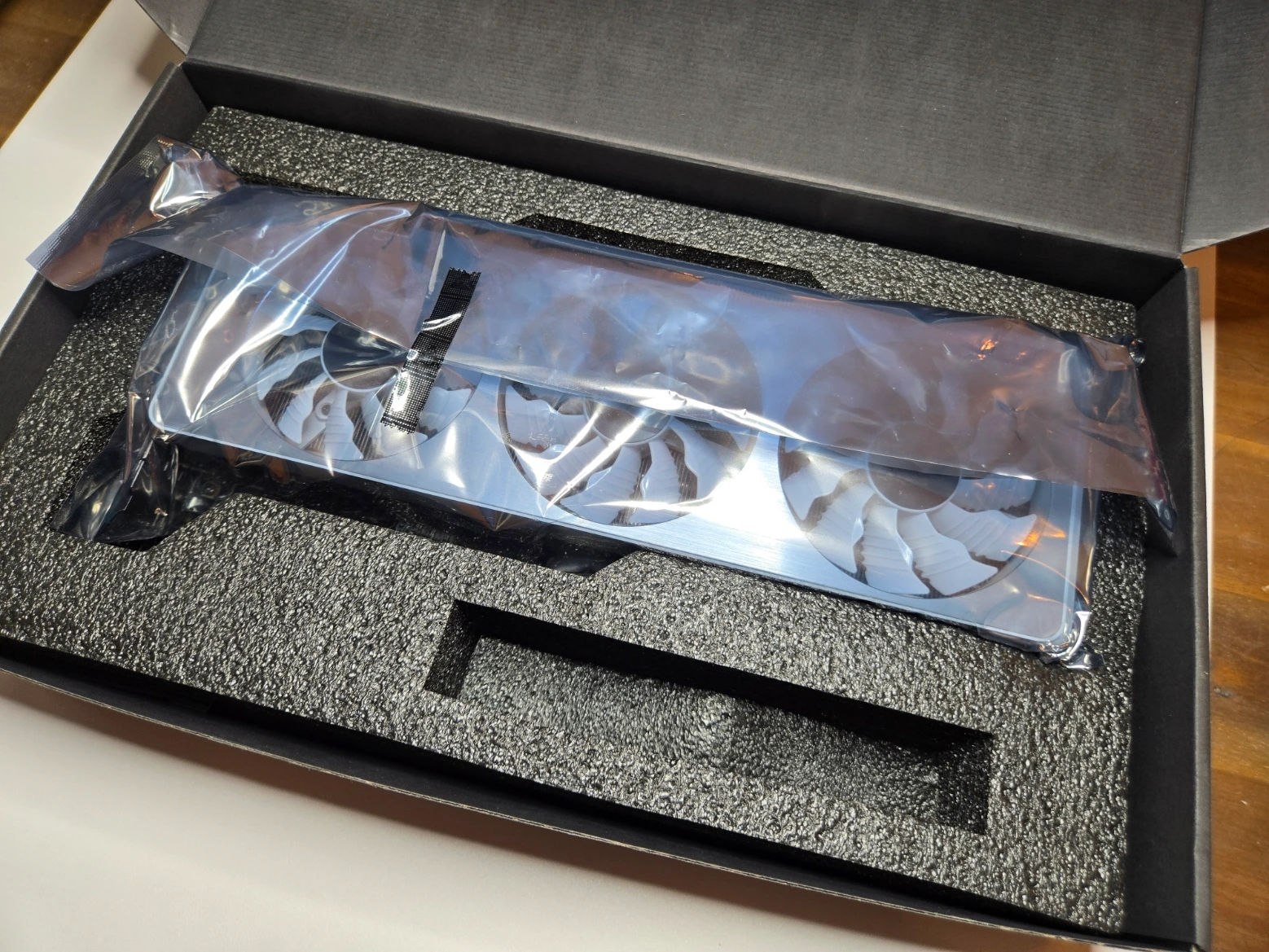 Produktbild Gigabyte GeForce RTX 3080 Vision OC (10 GB)