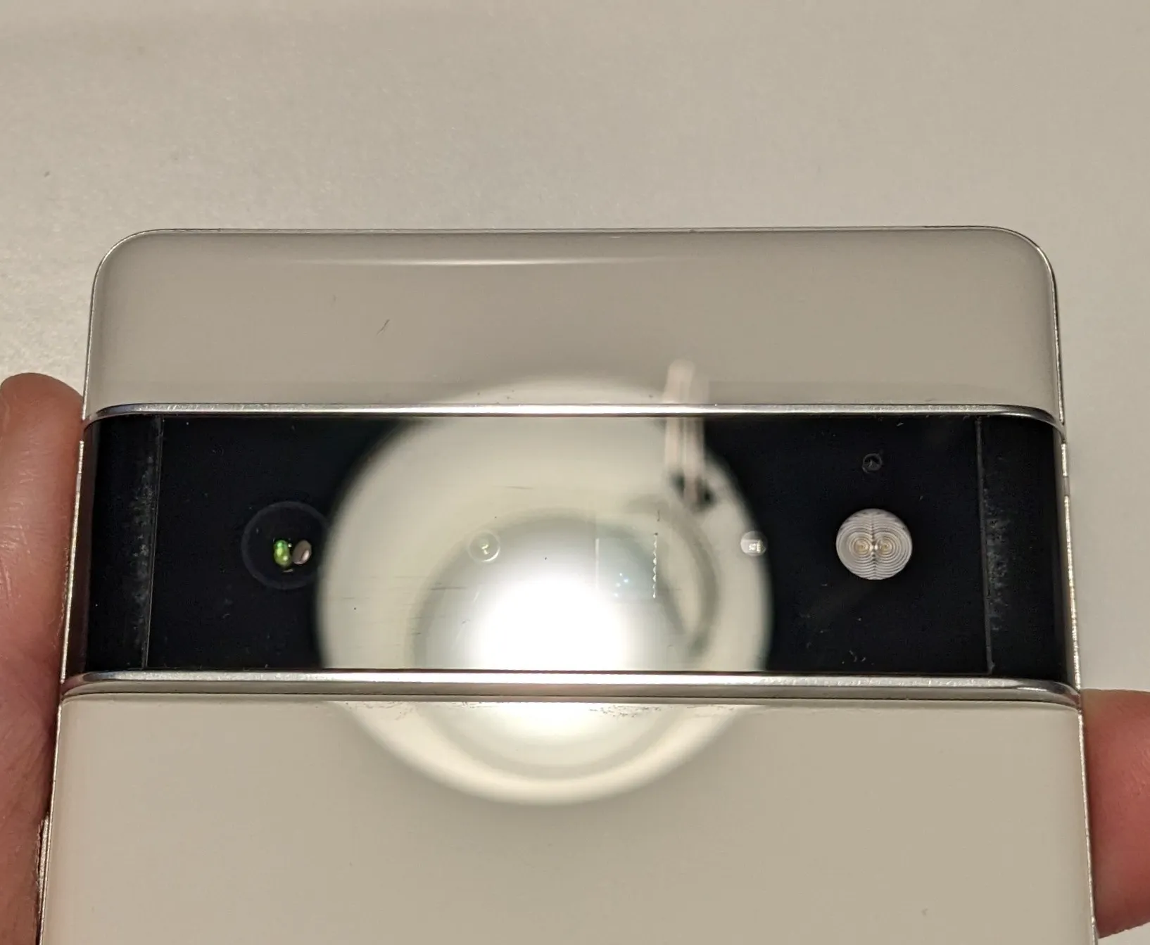 Immagine prodotto Google Pixel 6 Pro (128 GB, Bianco Nuvoloso, 6.70", SIM + eSIM, 50 Mpx, 5G)