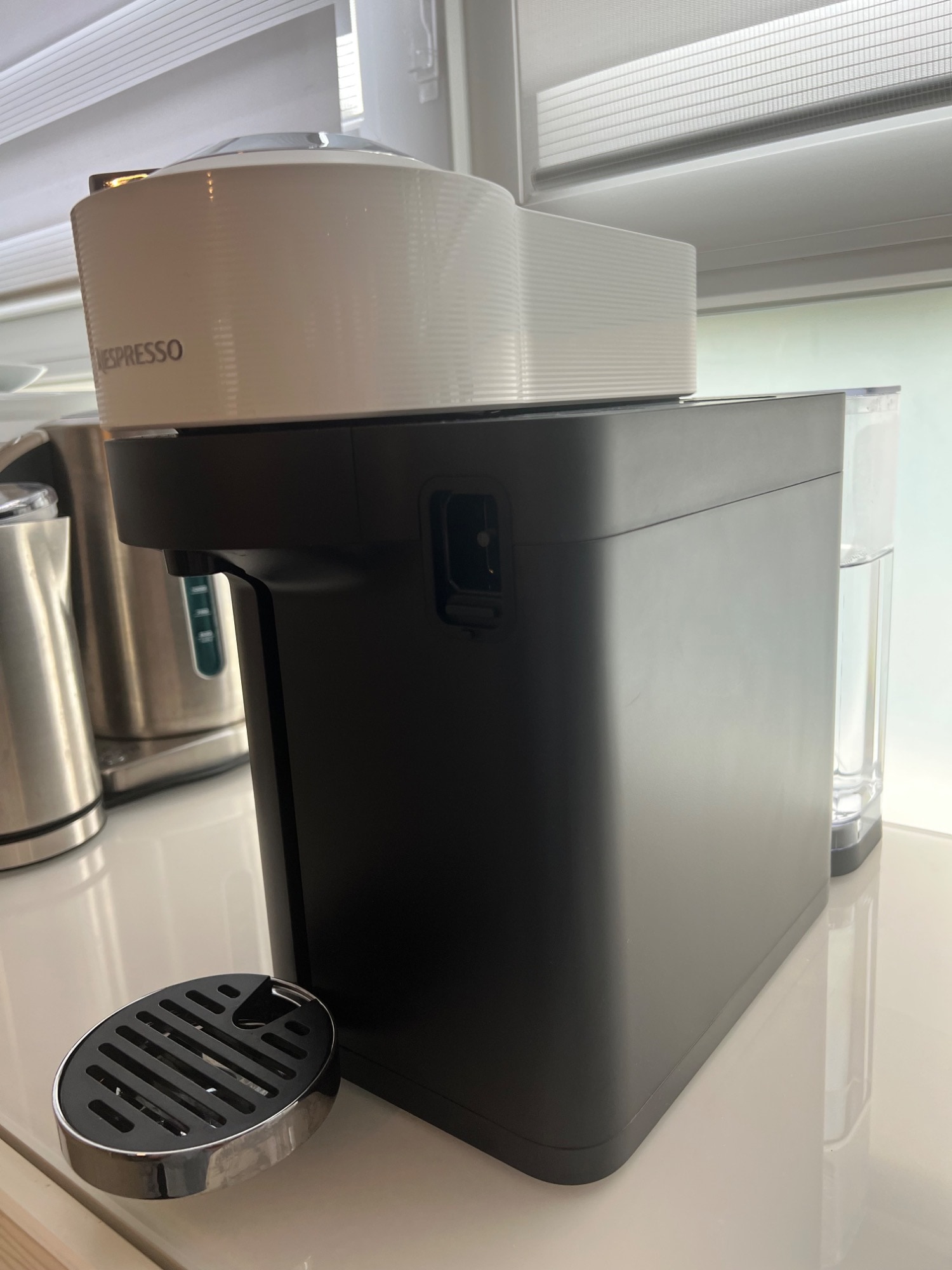 Produktbild De'Longhi Nespresso Vertuo Lattissima (NESPRESSO Vertuo)