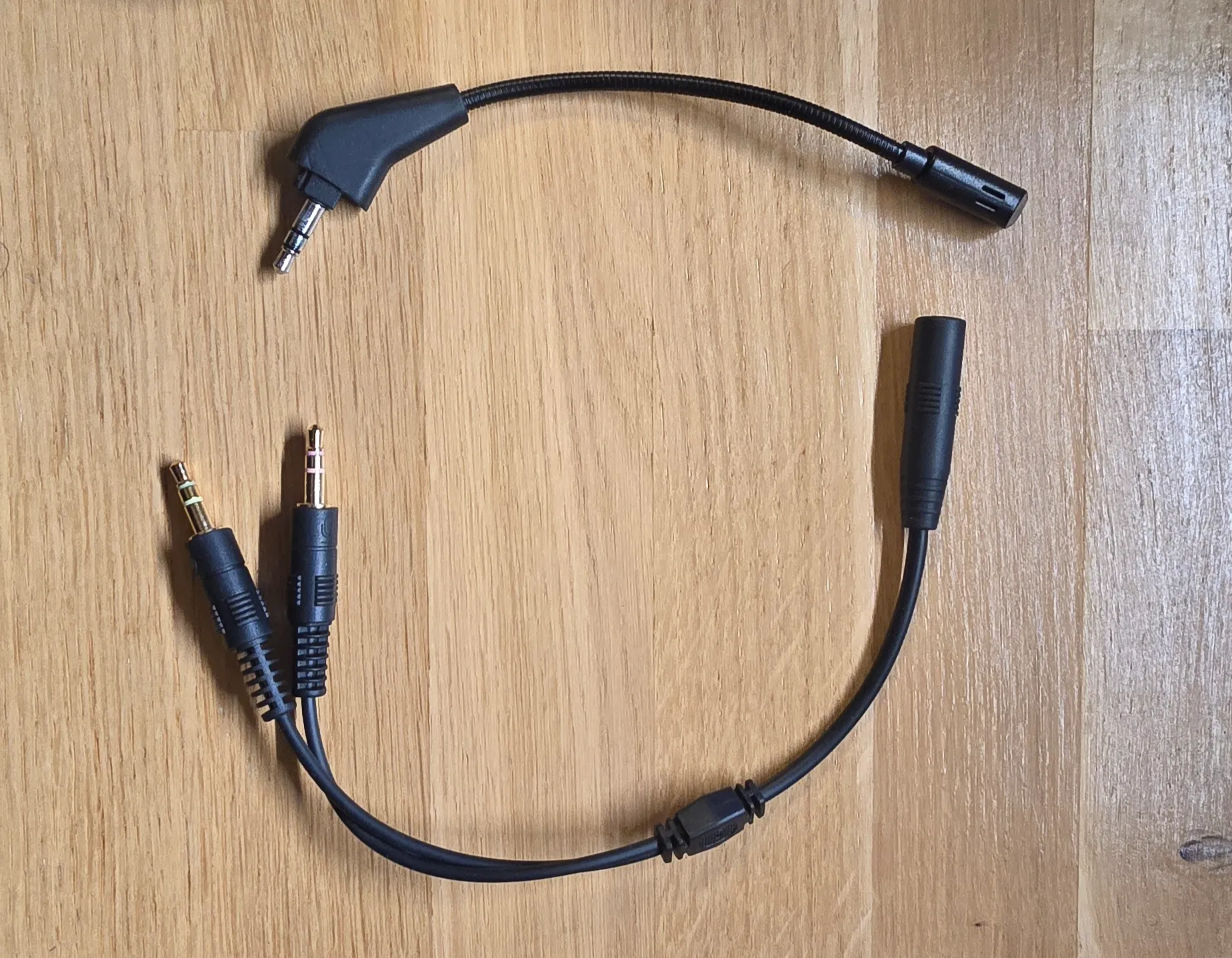 Produktbild Corsair Hs50 (Kabelgebunden)