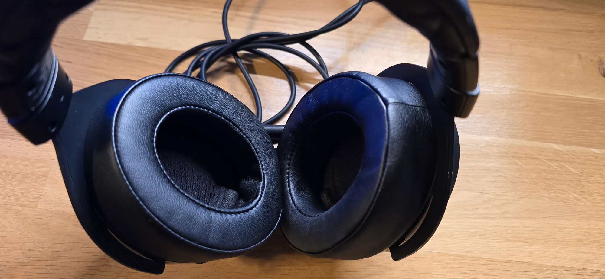 Produktbild Corsair Hs50 (Kabelgebunden)