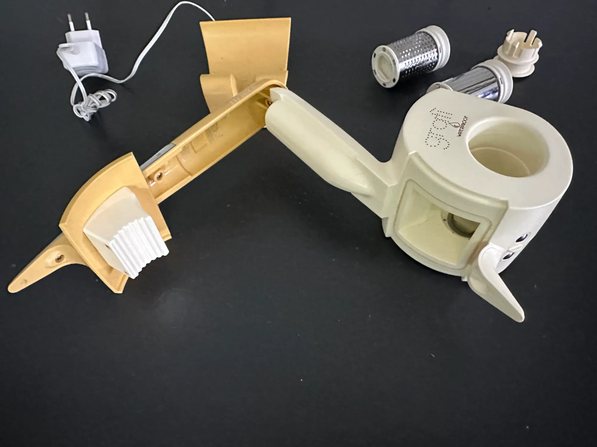 Image du produit Ariete 0457 Râpe électrique, plastique Sable