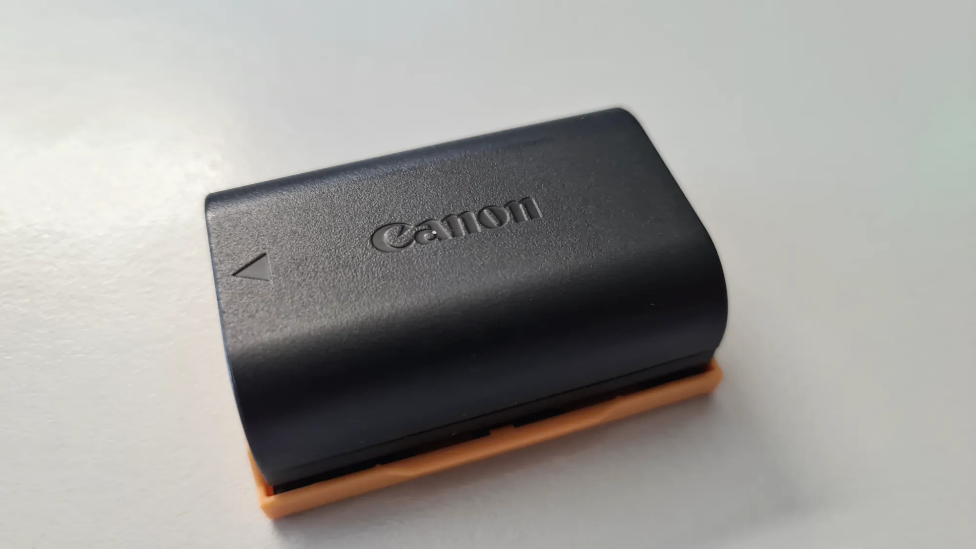 Produktbild Canon LP-E6 Akku zu EOS 5D Mark II und 7D (Akku)