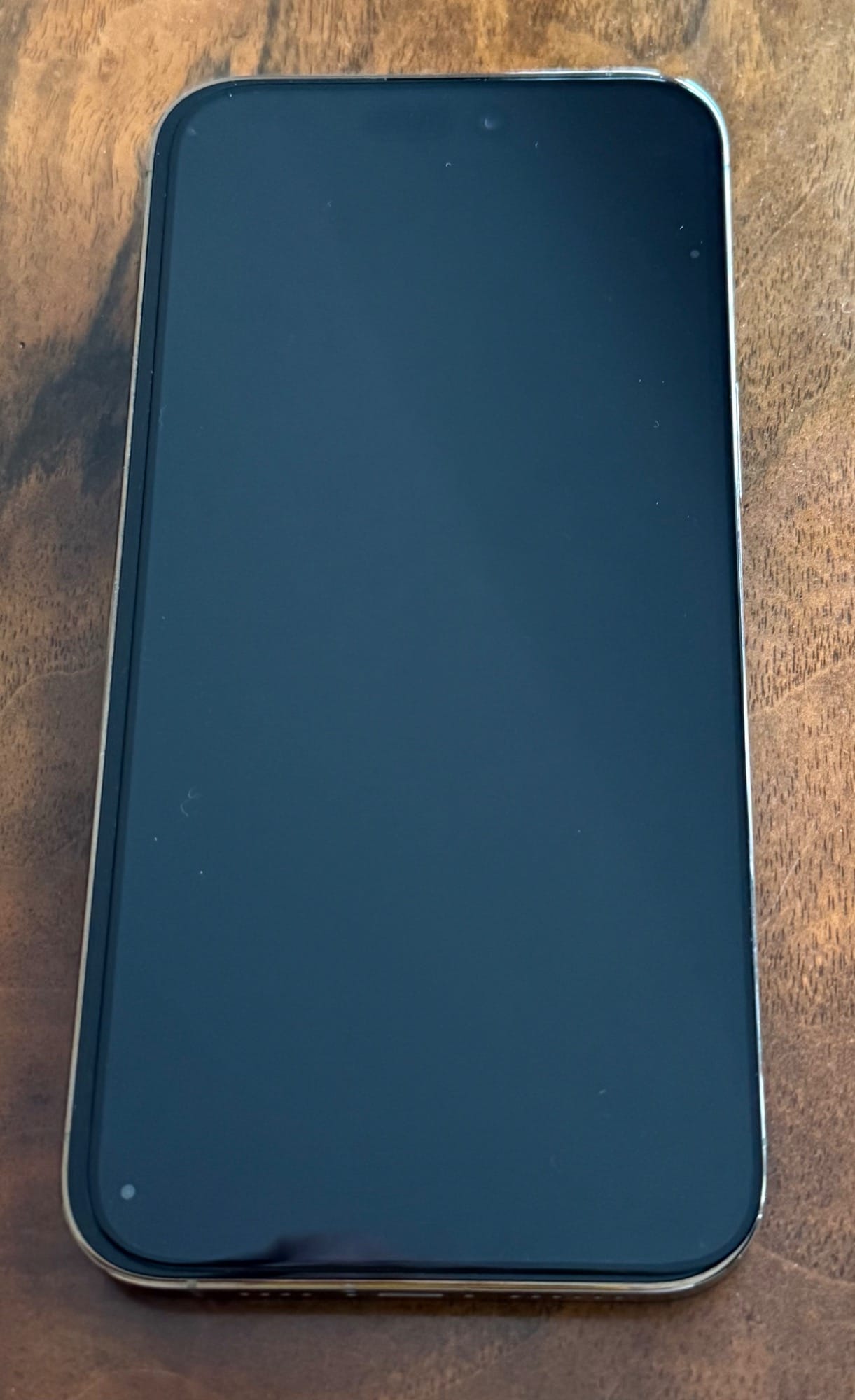 Immagine prodotto Apple iPhone 14 Pro Max (128 GB, Oro, 6.70", SIM + eSIM, 48 Mpx, 5G)
