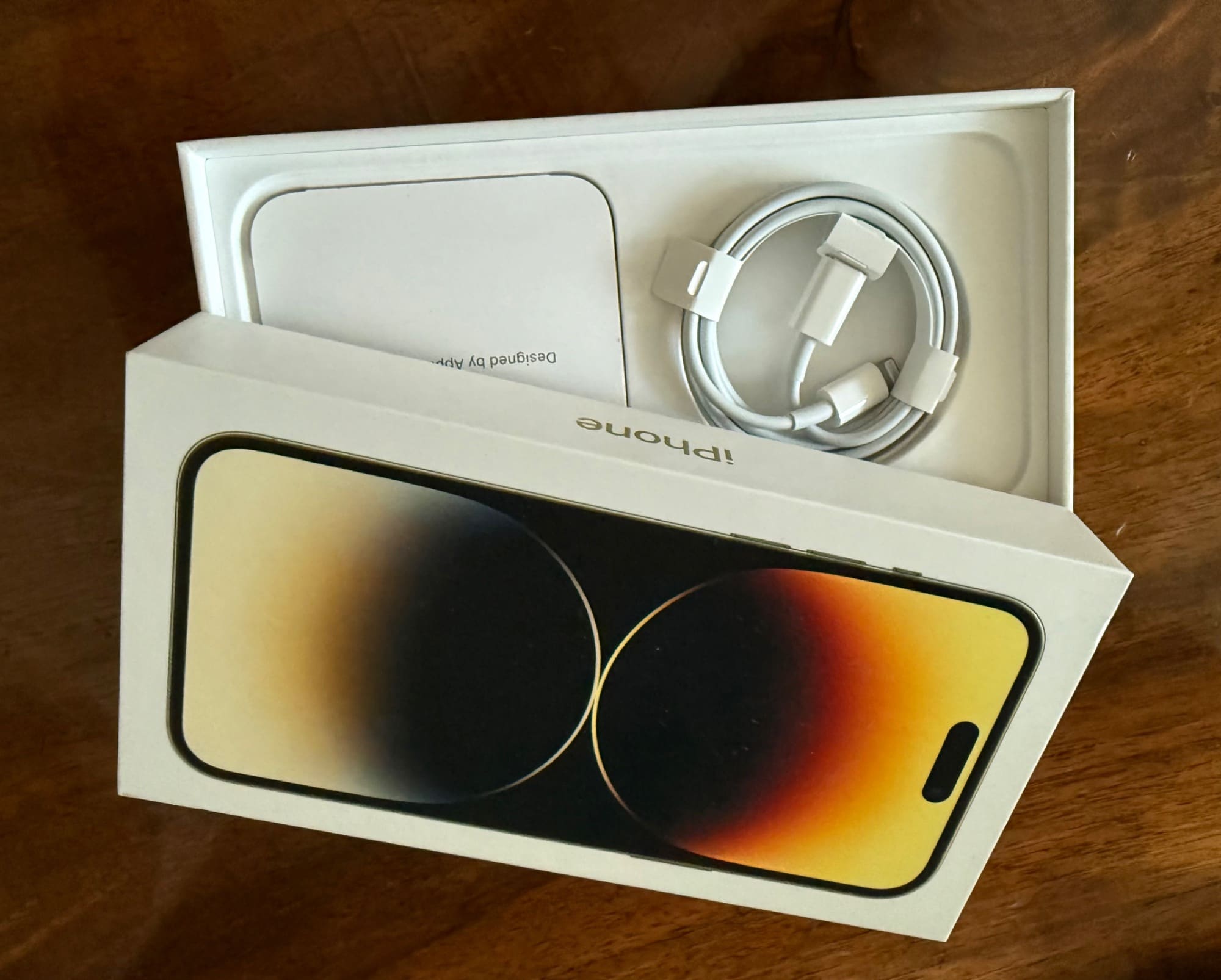 Immagine prodotto Apple iPhone 14 Pro Max (128 GB, Oro, 6.70", SIM + eSIM, 48 Mpx, 5G)