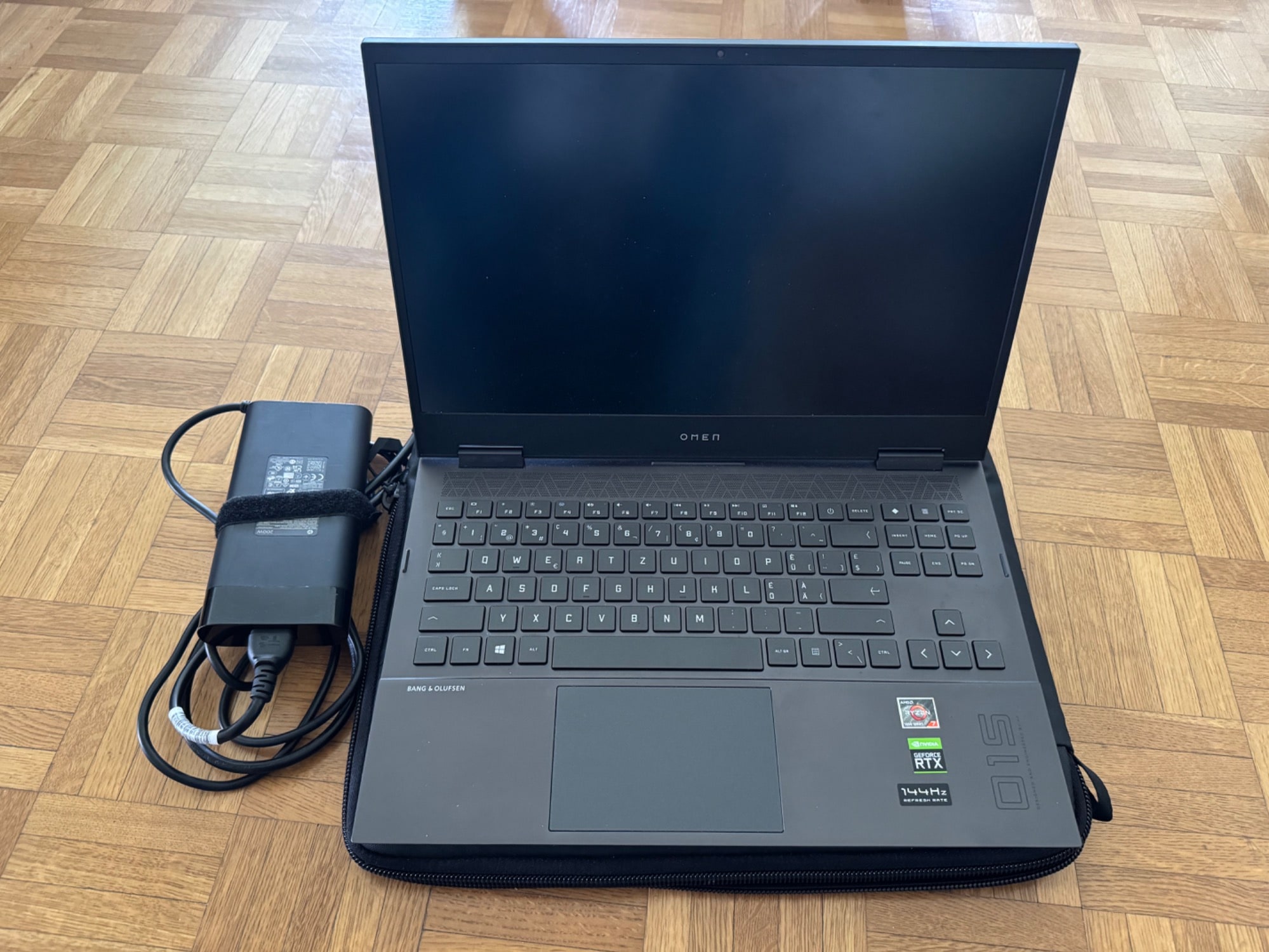 Produktbild HP Omen 15-en1792nz RTX 3060 (15.60", AMD Ryzen 7 5800H, 16 GB, 512 GB, CH)