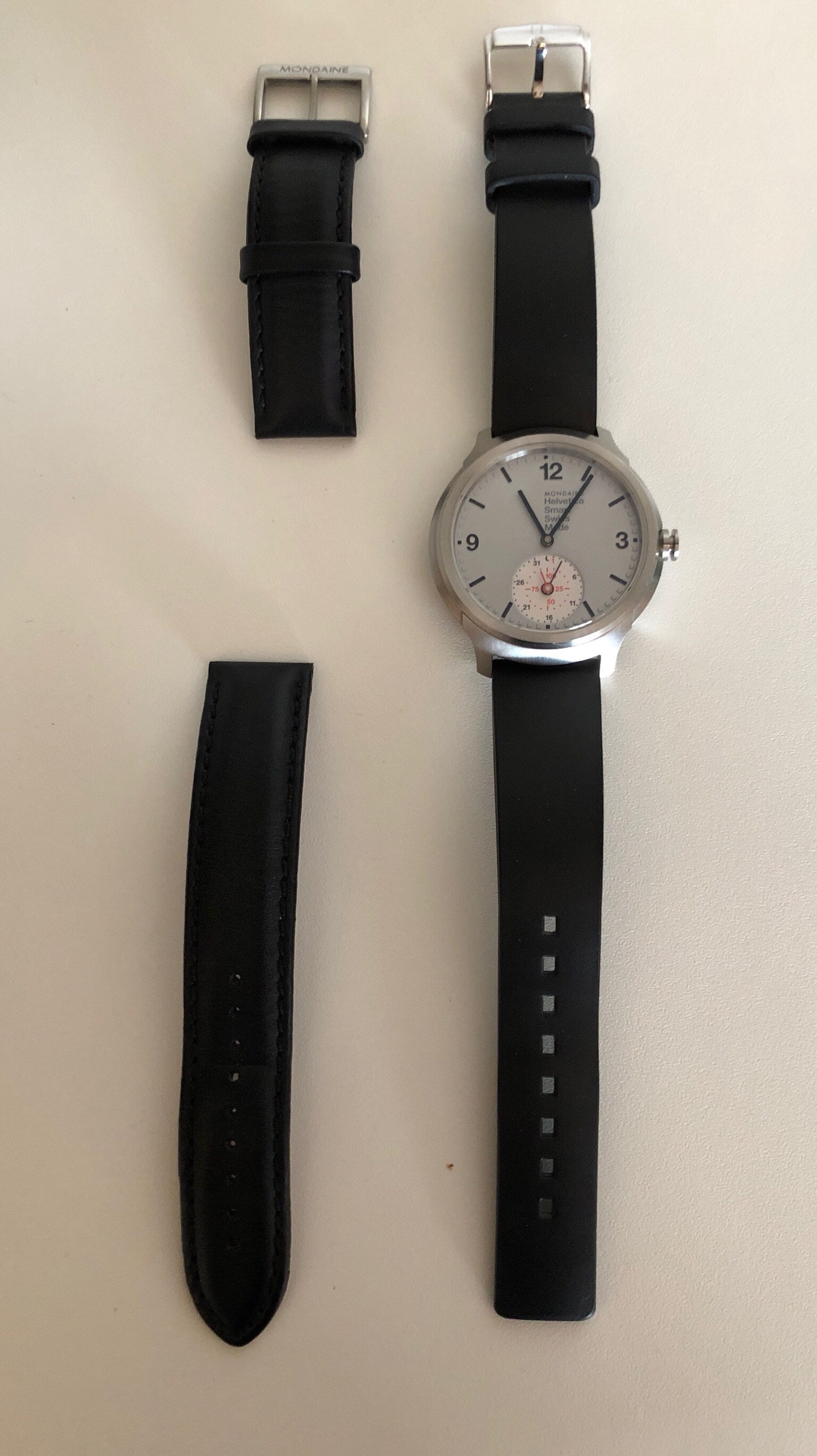 Produktbild Mondaine Helvetica Connected Limited Edition 1957 (Analoguhr, Swiss Made, Hybrid Uhr, 44 mm)