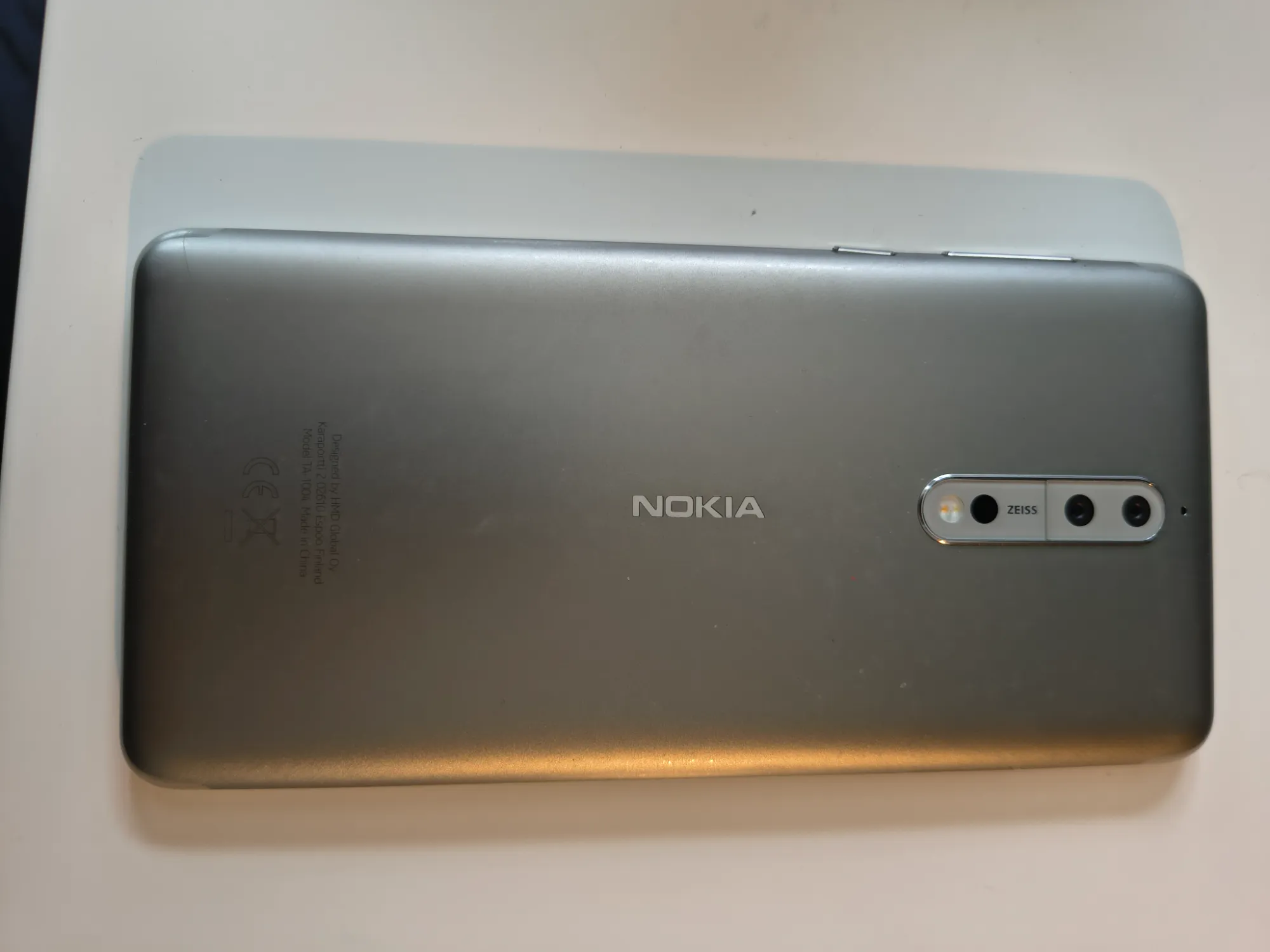 Produktbild Nokia 8 (64 GB, Stainless Steel, 5.30", Single SIM, 13 Mpx, 4G)