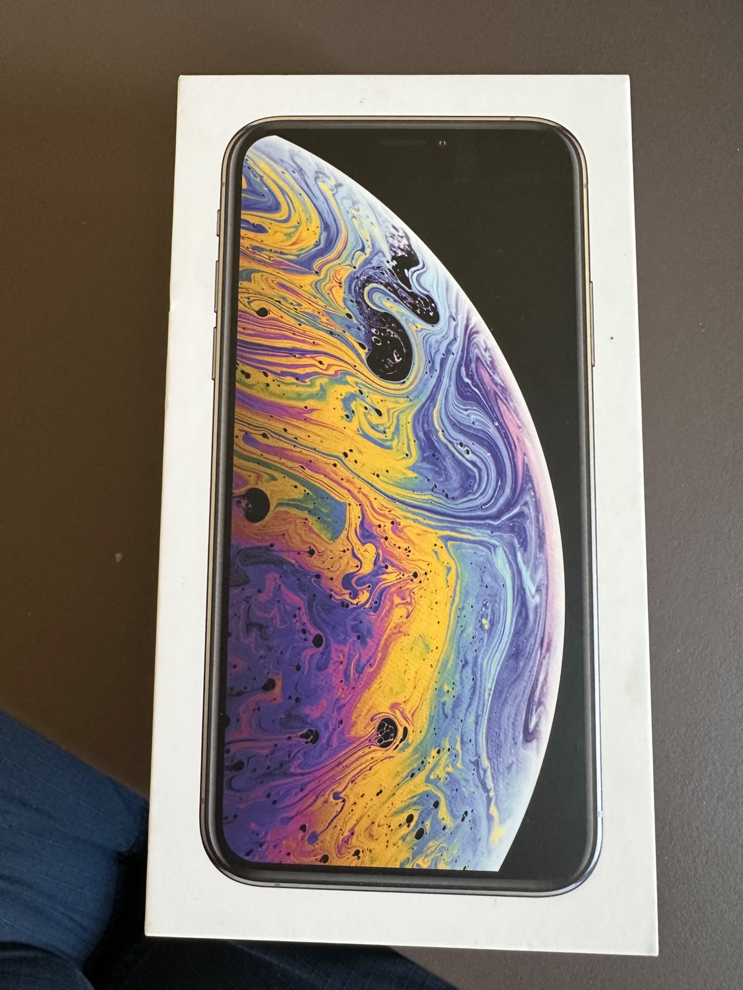 Produktbild Apple iPhone XS (256 GB, Silver, 5.80", SIM + eSIM, 12 Mpx, 4G)