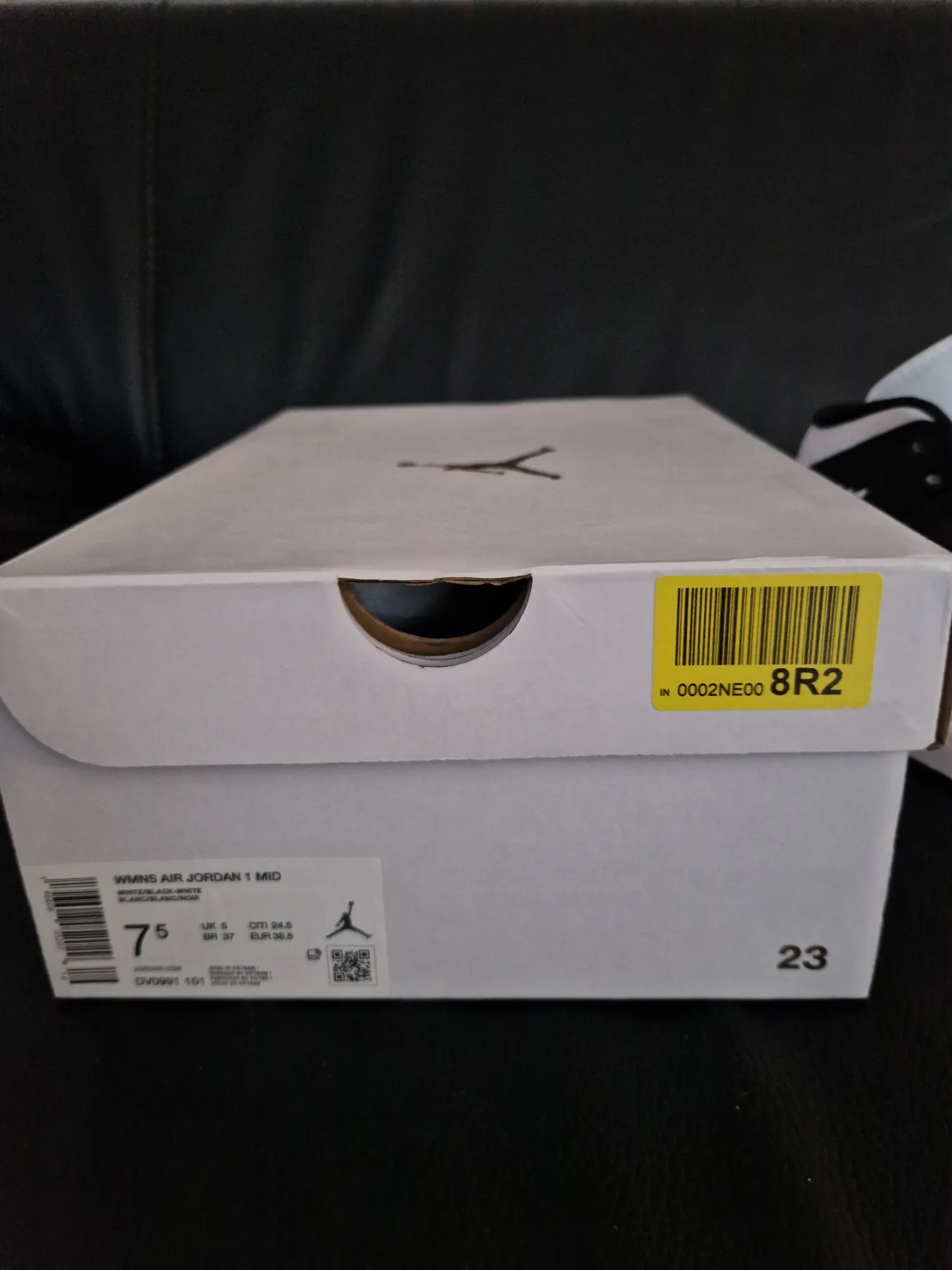Image du produit Nike Air Jordan 1 Mid (38.5)