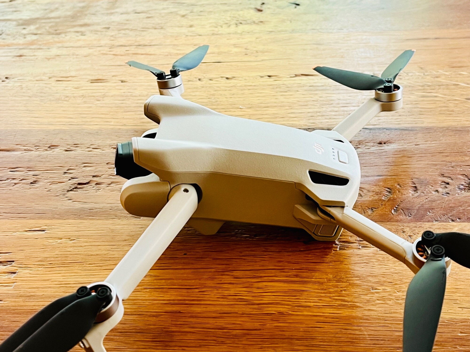 Actual product image DJI Mini 3 incl. Fly More Combo (38 min, 248 g, 12 Mpx)