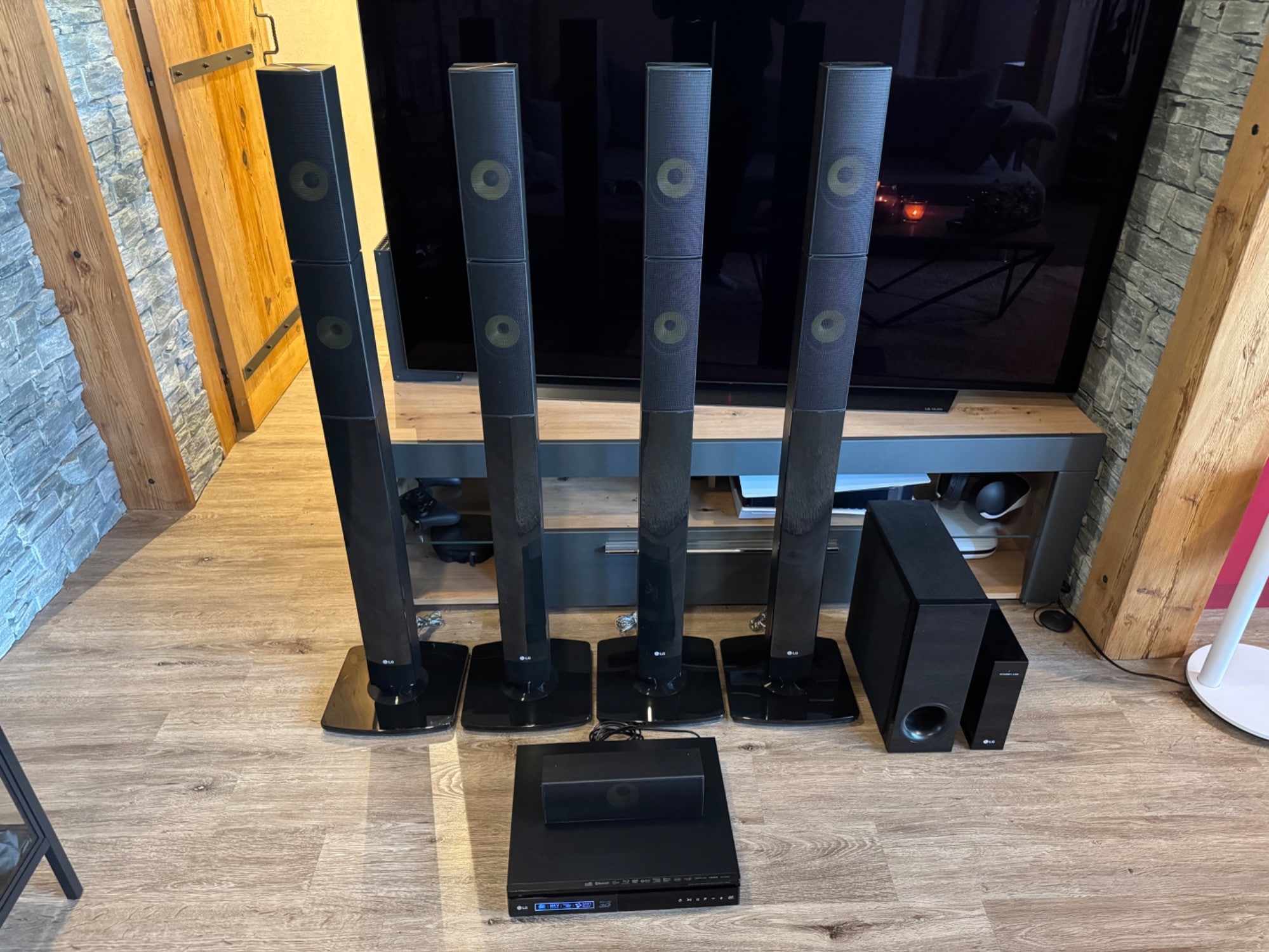Produktbild LG LH655NW (167 W)