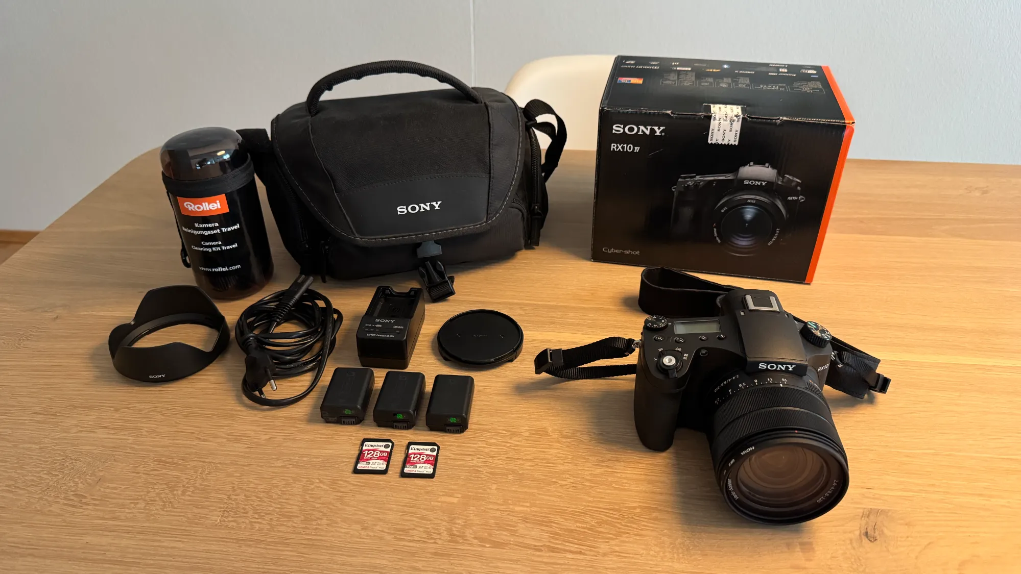 Produktbild Sony Cyber-shot DSC RX 10 Mark IV (24 - 600 mm, 20.10 Mpx, 1")
