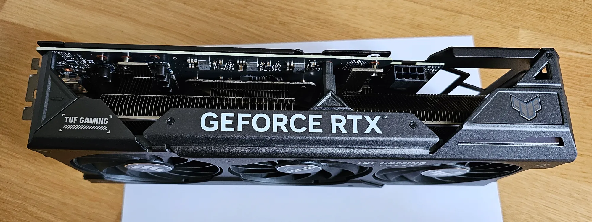 Produktbild ASUS GeForce RTX 4070 TUF GAMING OC (12 GB)