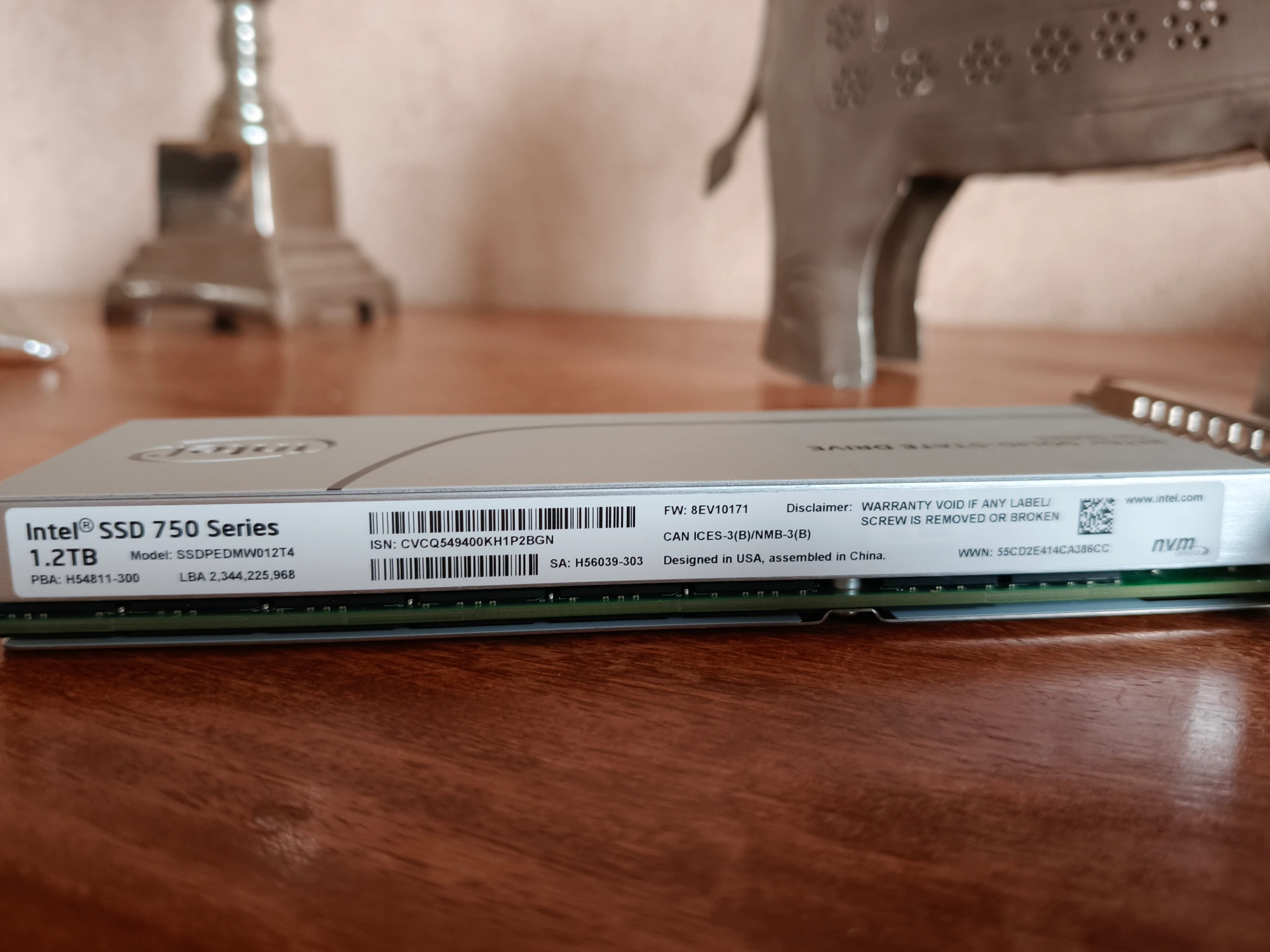 Actual product image Intel SSD 750 Series, NVMe (1200 GB, PCI-Express)