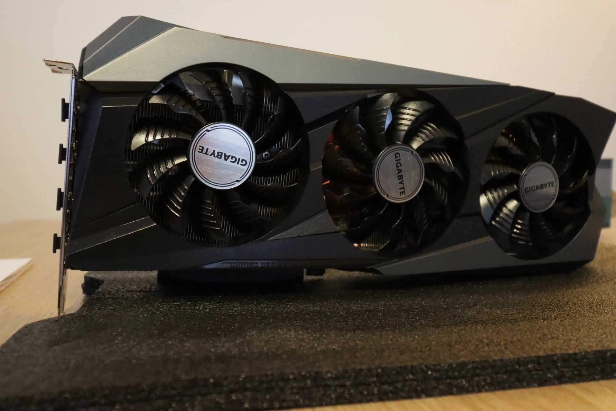 Produktbild Gigabyte GeForce RTX 3070 Ti Gaming OC (8 GB)