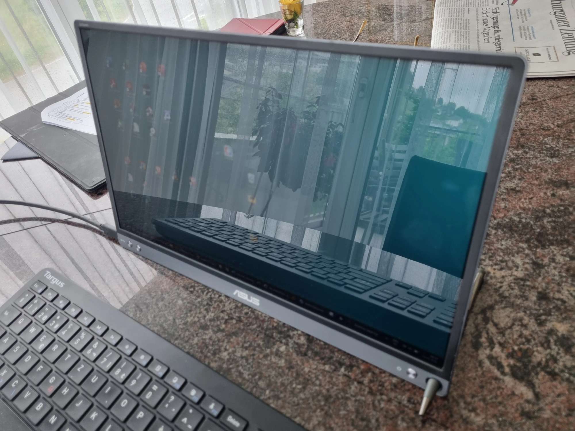 Produktbild ASUS ZenScreen MB16AC (1920 x 1080 Pixel, 16")