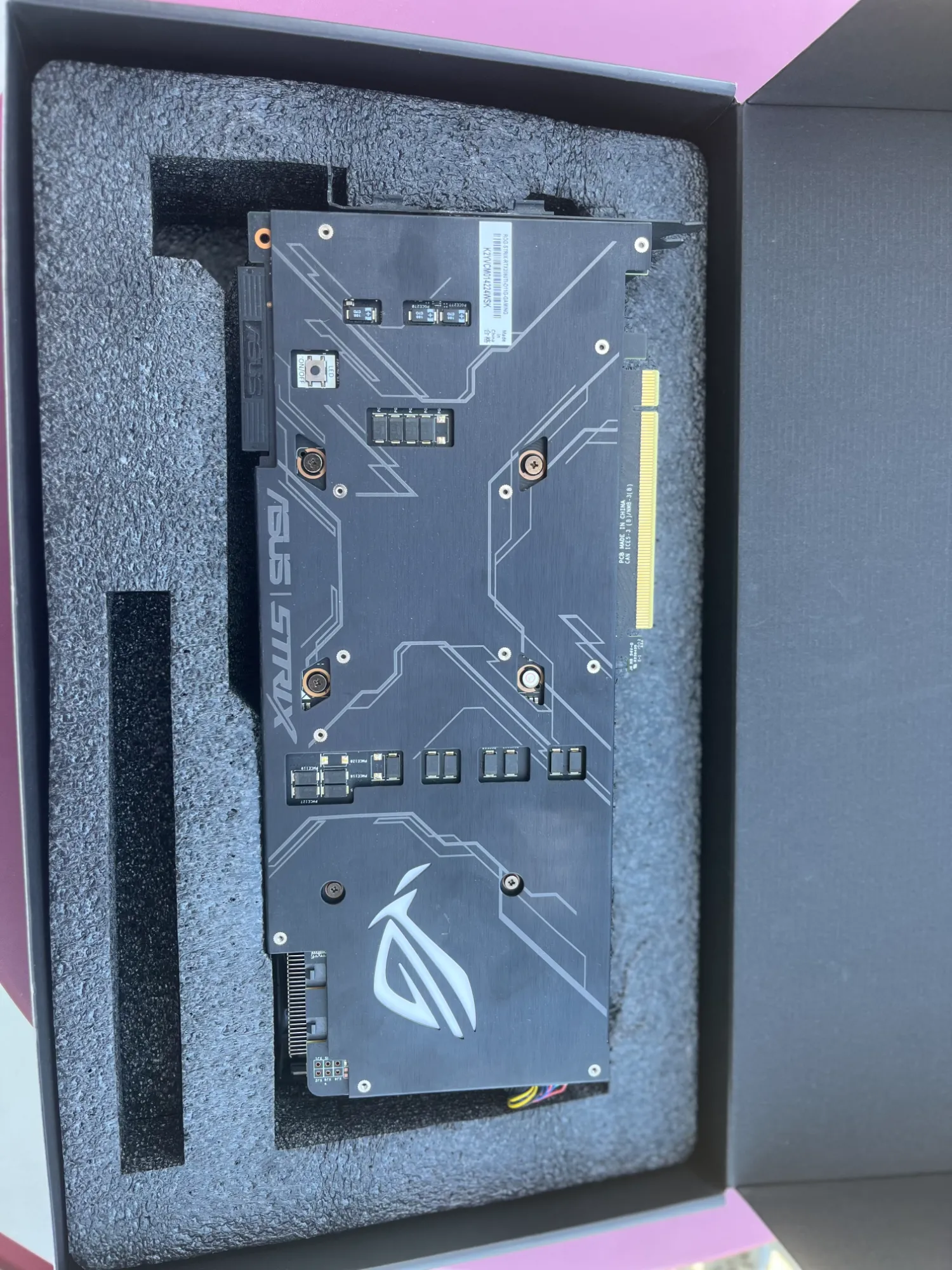 Produktbild ASUS GeForce RTX 2080 Ti ROG Strix O11G Gaming (11 GB)