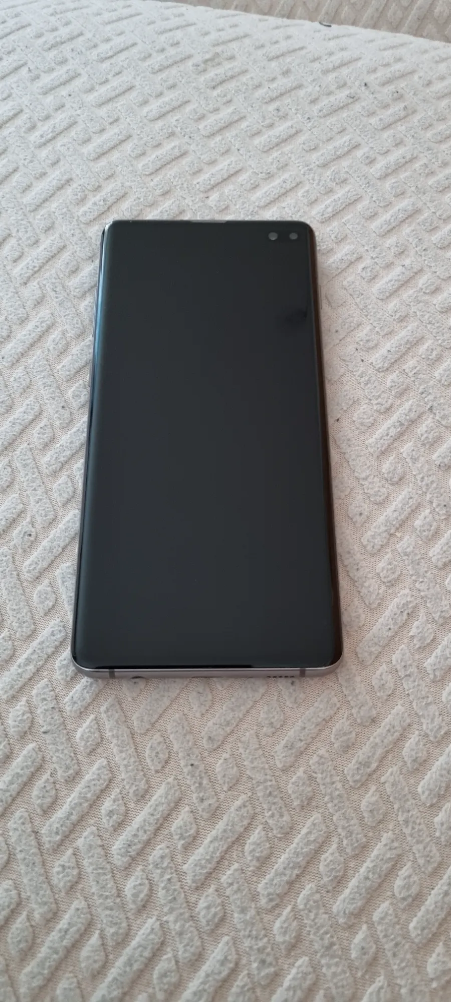 Immagine prodotto Samsung Galaxy S10+ (128 GB, Prisma Nero, 6.40", Doppia SIM Ibrida, 16 Mpx, 4G)
