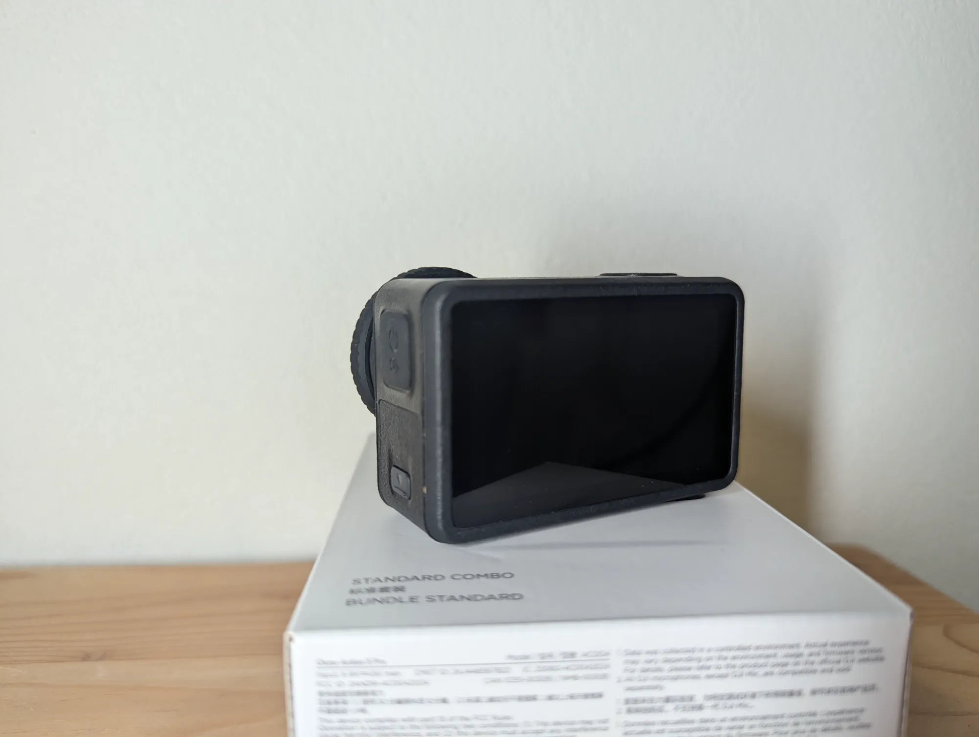 Produktbild DJI Osmo Action 5 Pro Standard Combo (120p, WLAN, Bluetooth)