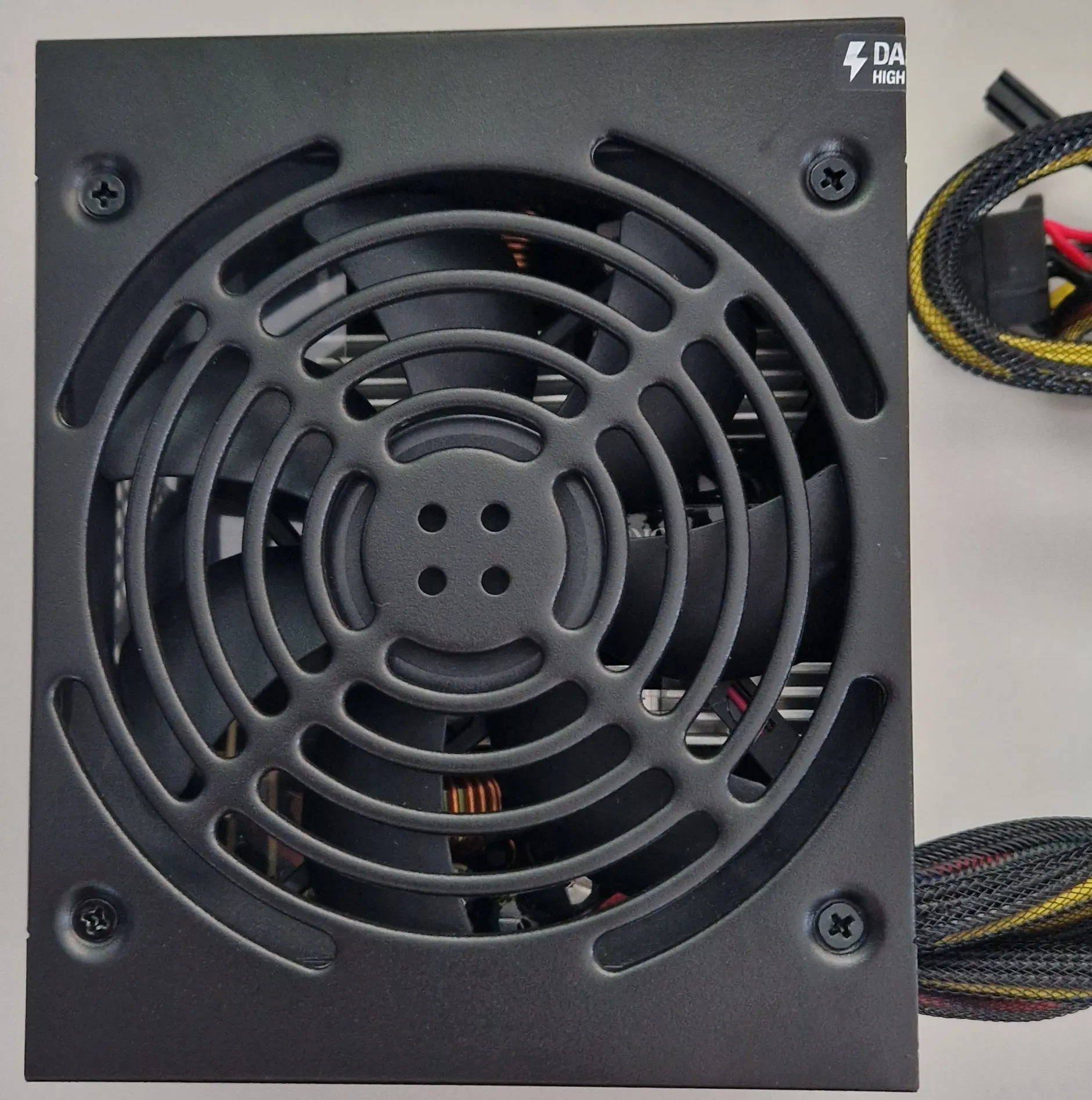 Produktbild Corsair Vs650 2018 (650 W)