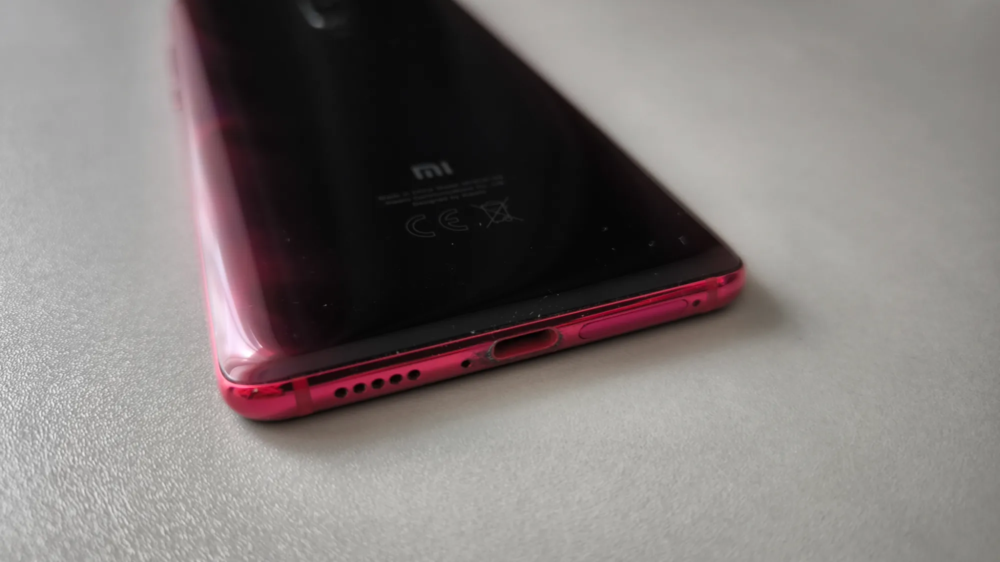 Produktbild Xiaomi Mi 9T (128 GB, Red, 6.39", Dual SIM, 48 Mpx, 4G)