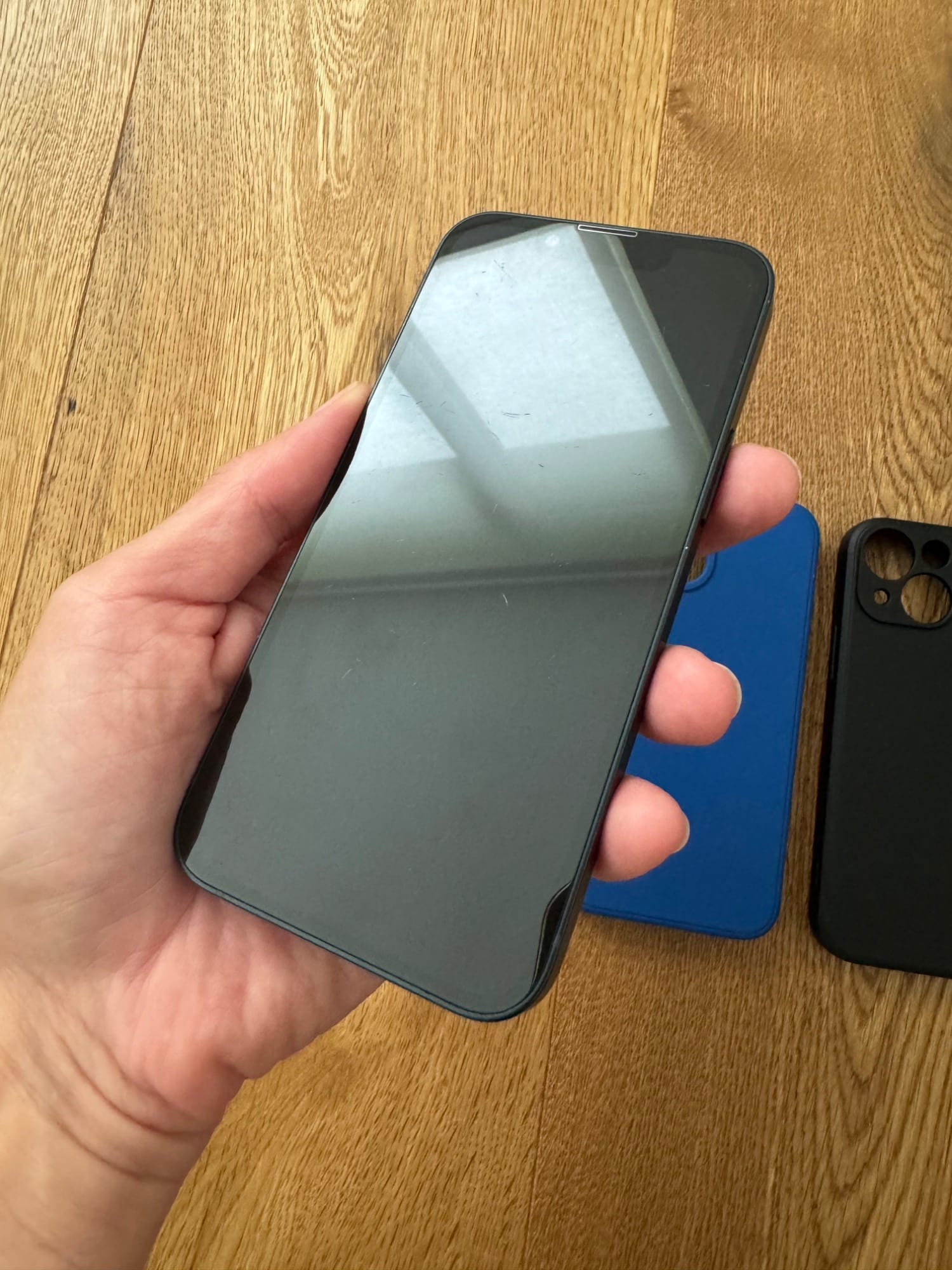 Produktbild Apple iPhone 13 mini (256 GB, Midnight, 5.40", SIM + eSIM, 12 Mpx, 5G)