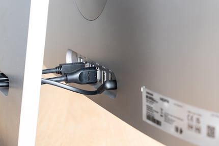 Per la funzione 3D, è necessario collegare la porta USB al PC.
