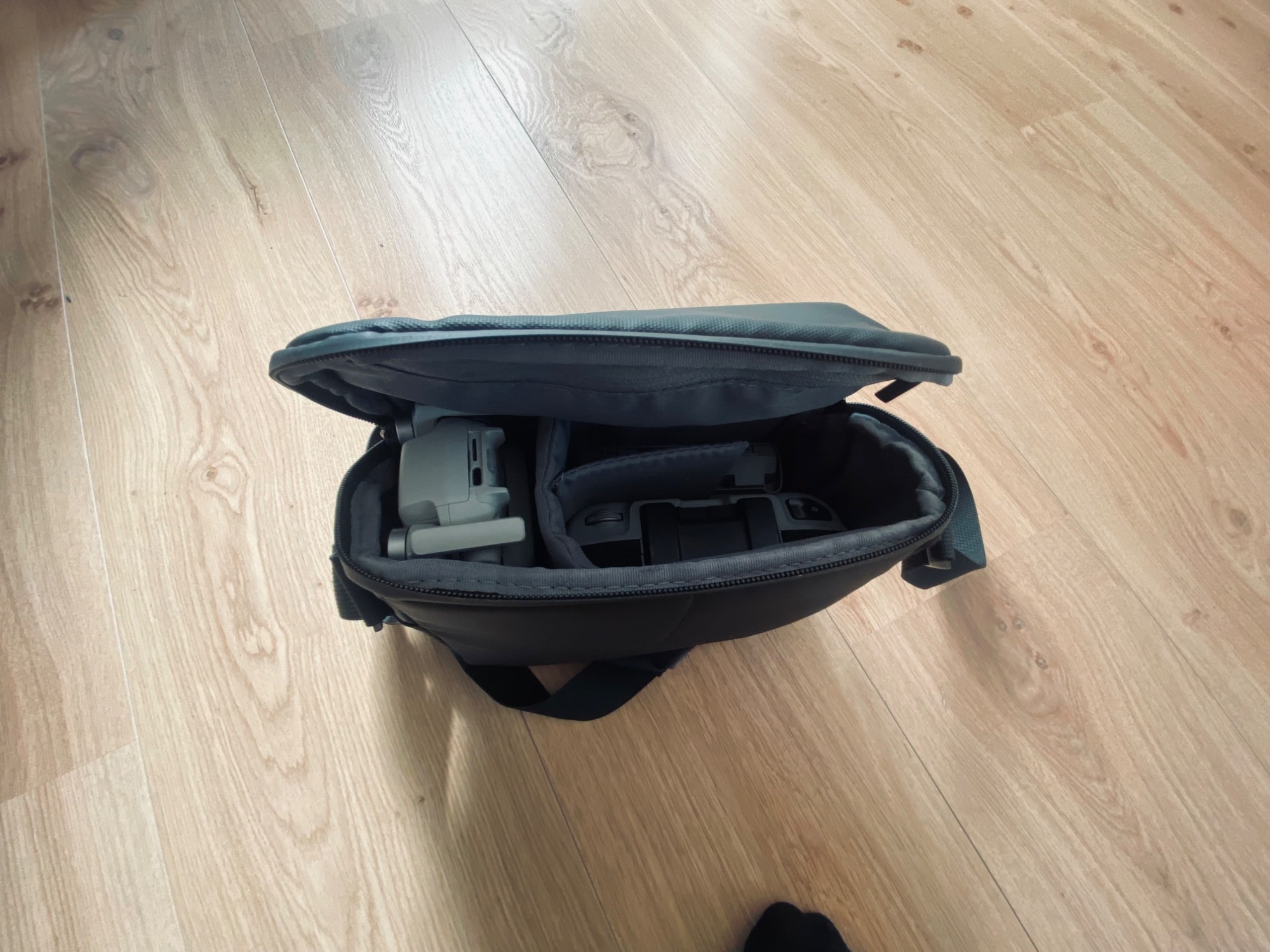 Image du produit DJI Mini 2 Fly More Combo (31 min, 249 g, 12 Mpx)