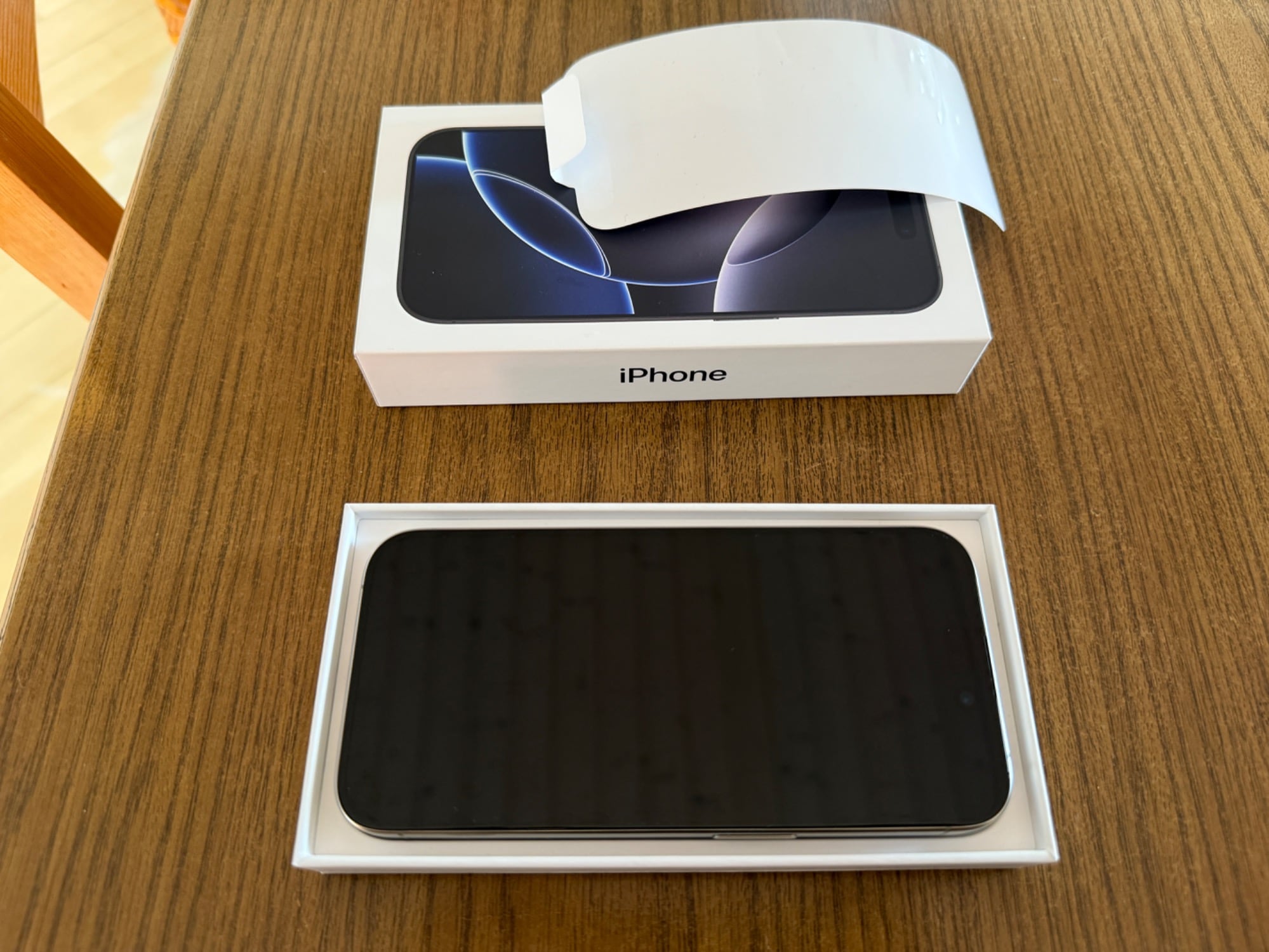 Actual product image Apple iPhone 15 Pro (256 GB, Natural Titanium, 6.10", SIM + eSIM, 48 Mpx, 5G)