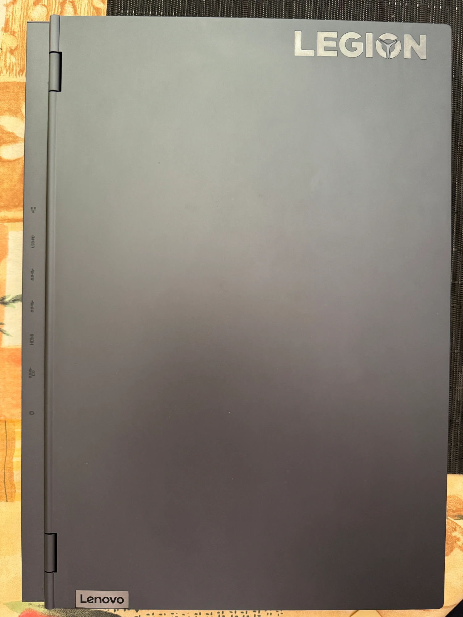 Produktbild Lenovo Legion 7 (16", AMD Ryzen 9 5900HX, 32 GB, 1000 GB, CH)