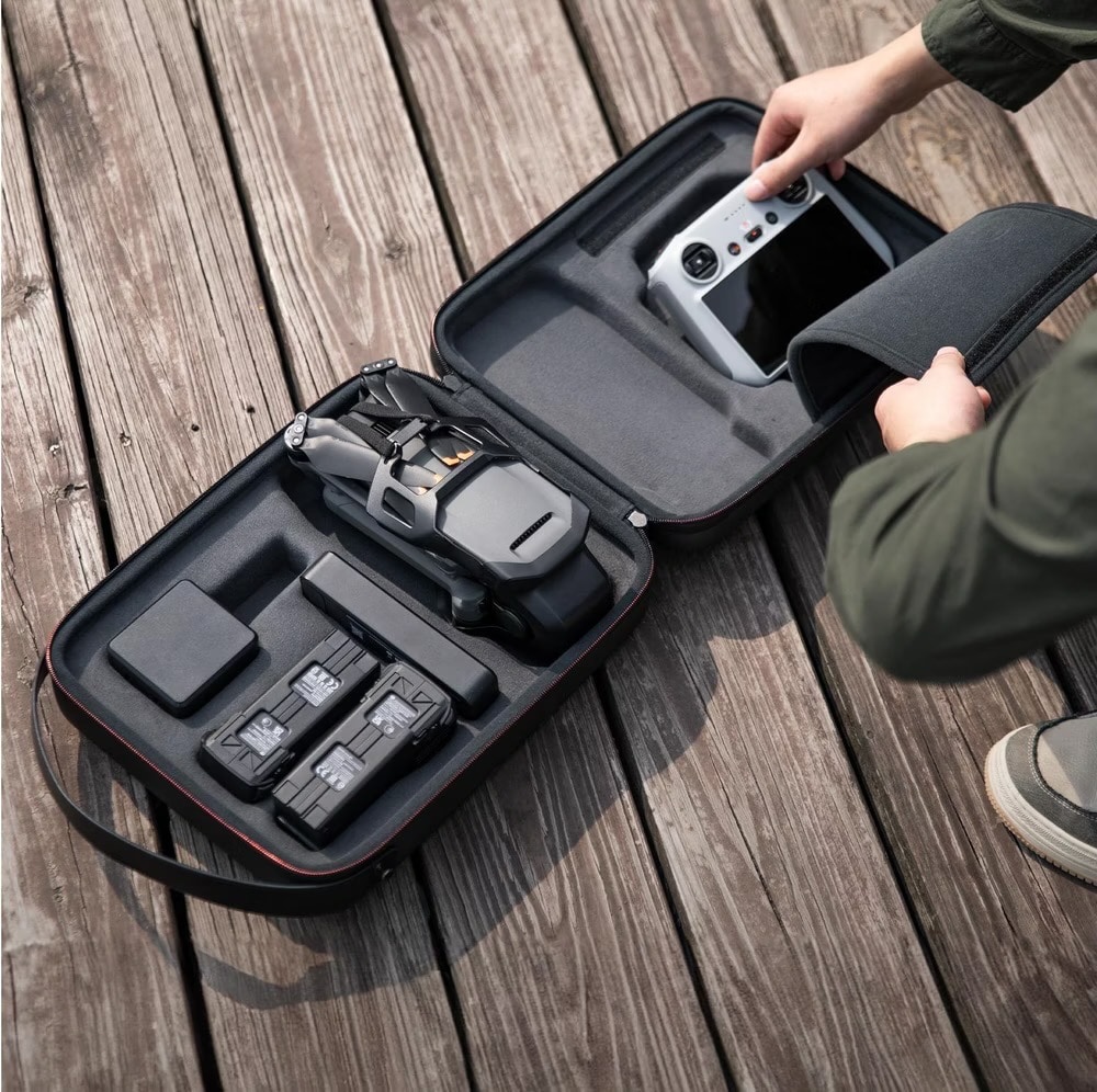 Image du produit DJI Mavic 3 Classic avec télécommande RC (46 min, 895 g, 20 Mpx)