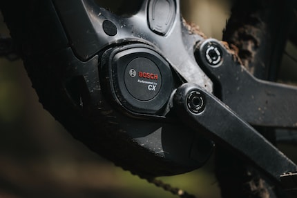 Plus de puissance, nouveau mode de conduite : Bosch offre à ses clients une mise à niveau de la performance.