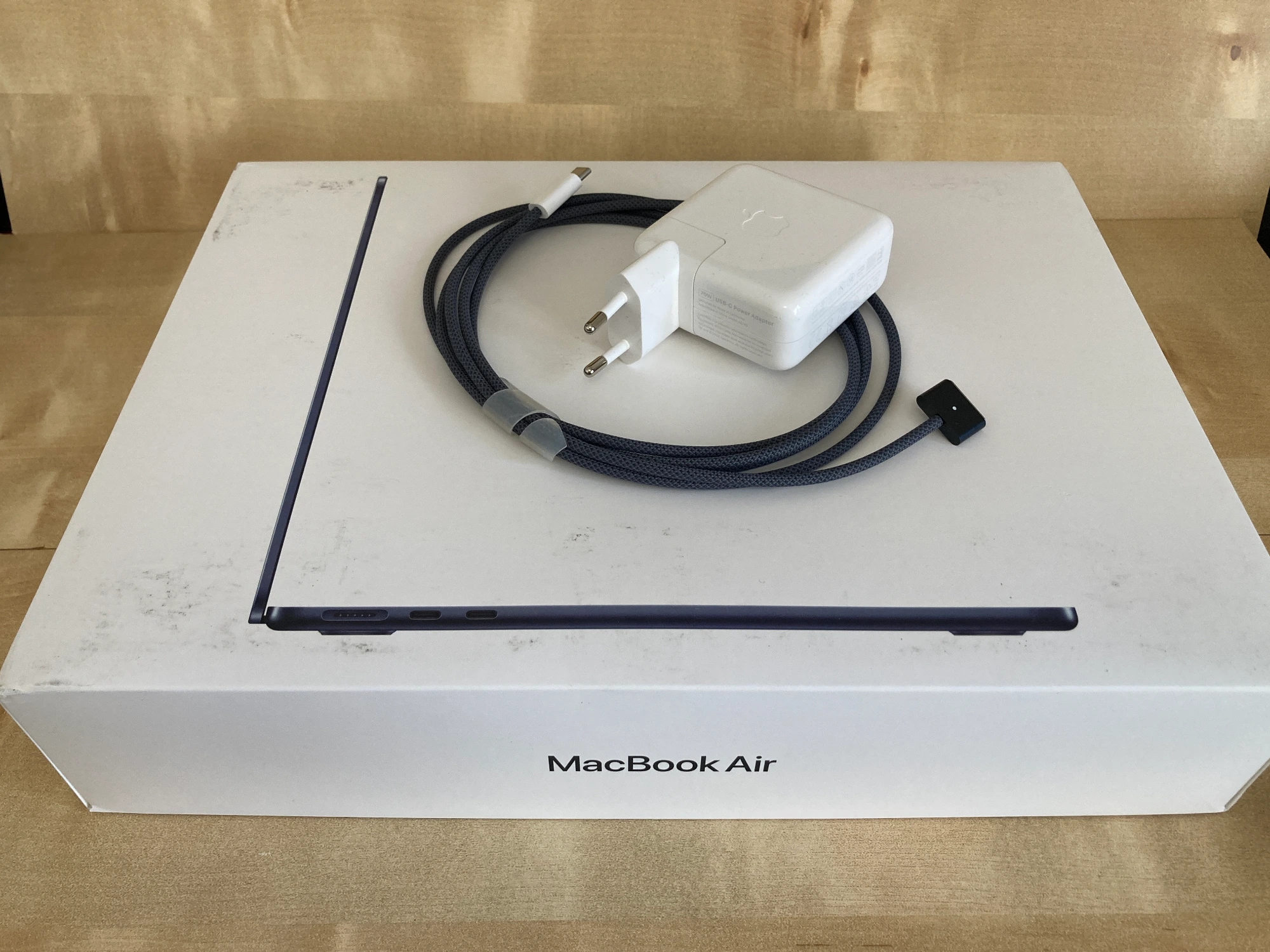 Actual product image Apple MacBook Air – 2024 (13.60", M3, 16 GB, 256 GB, CH)