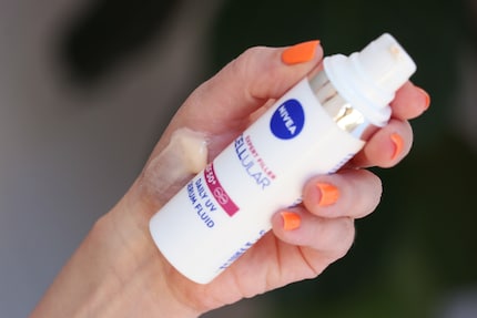30 Milliliter stecken im weissen Pumpfläschchen. Ob das Produkt vegan und tierversuchsfrei ist, darüber macht Nivea keine Angaben.